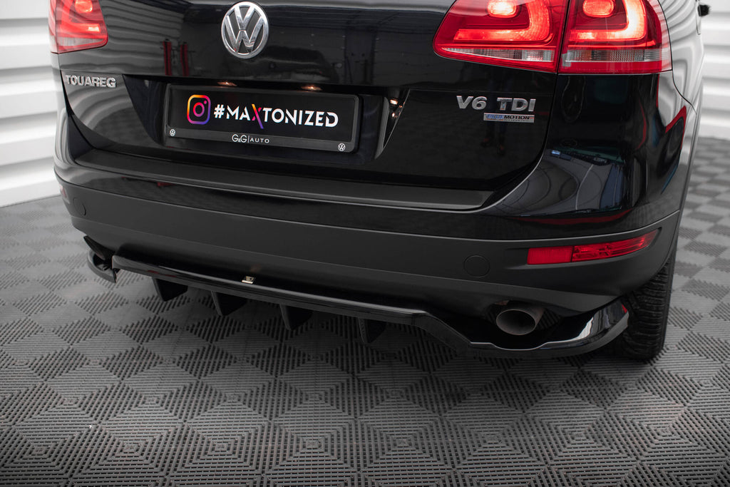 Maxton Design Street+ Mittlerer Diffusor RACE passend für VW Touareg Mk2 schwarz Hochglanz
