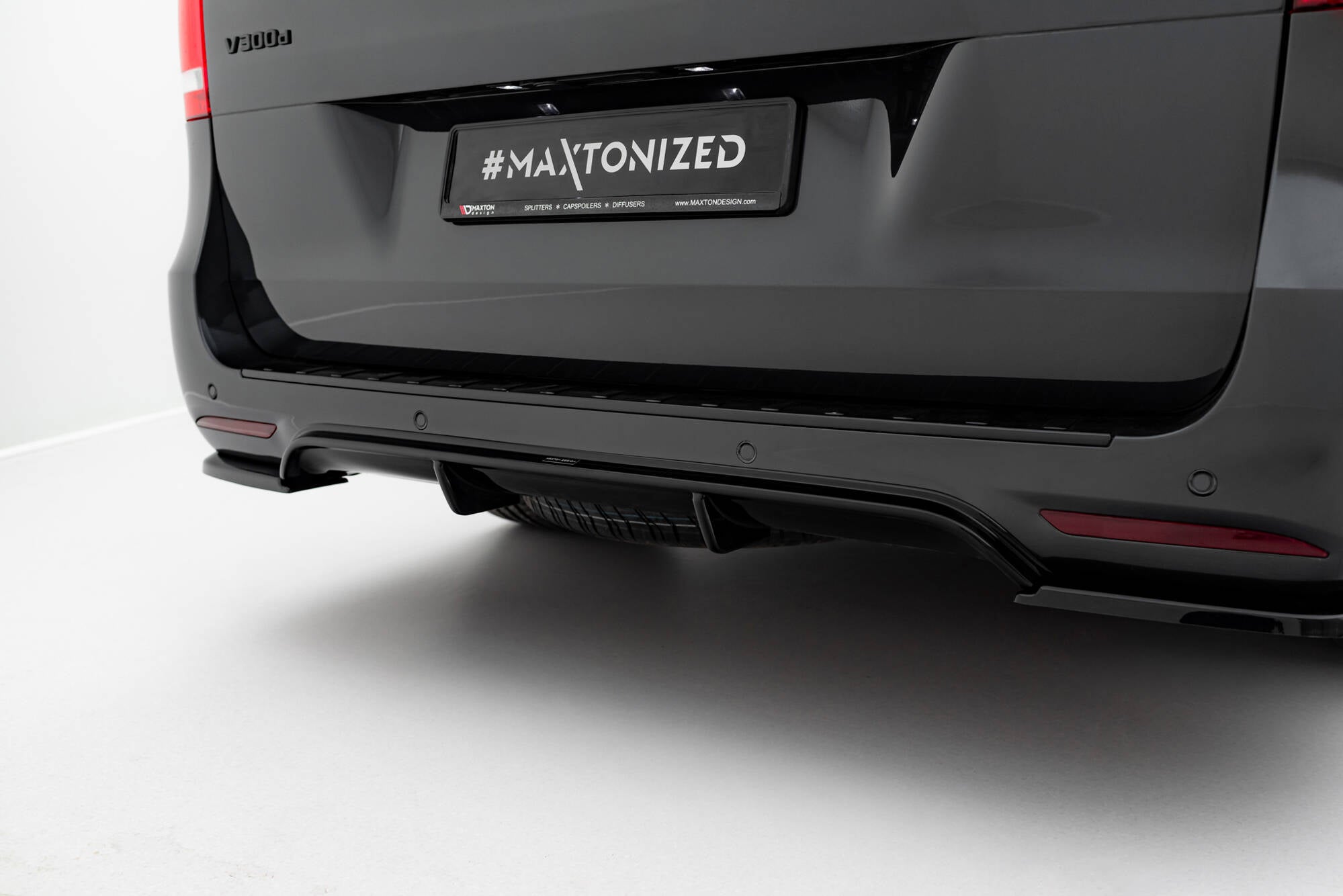 Maxton Design Diffusor Heck Ansatz passend für Mercedes-Benz V-Klasse AMG-Line W447 Facelift schwarz Hochglanz