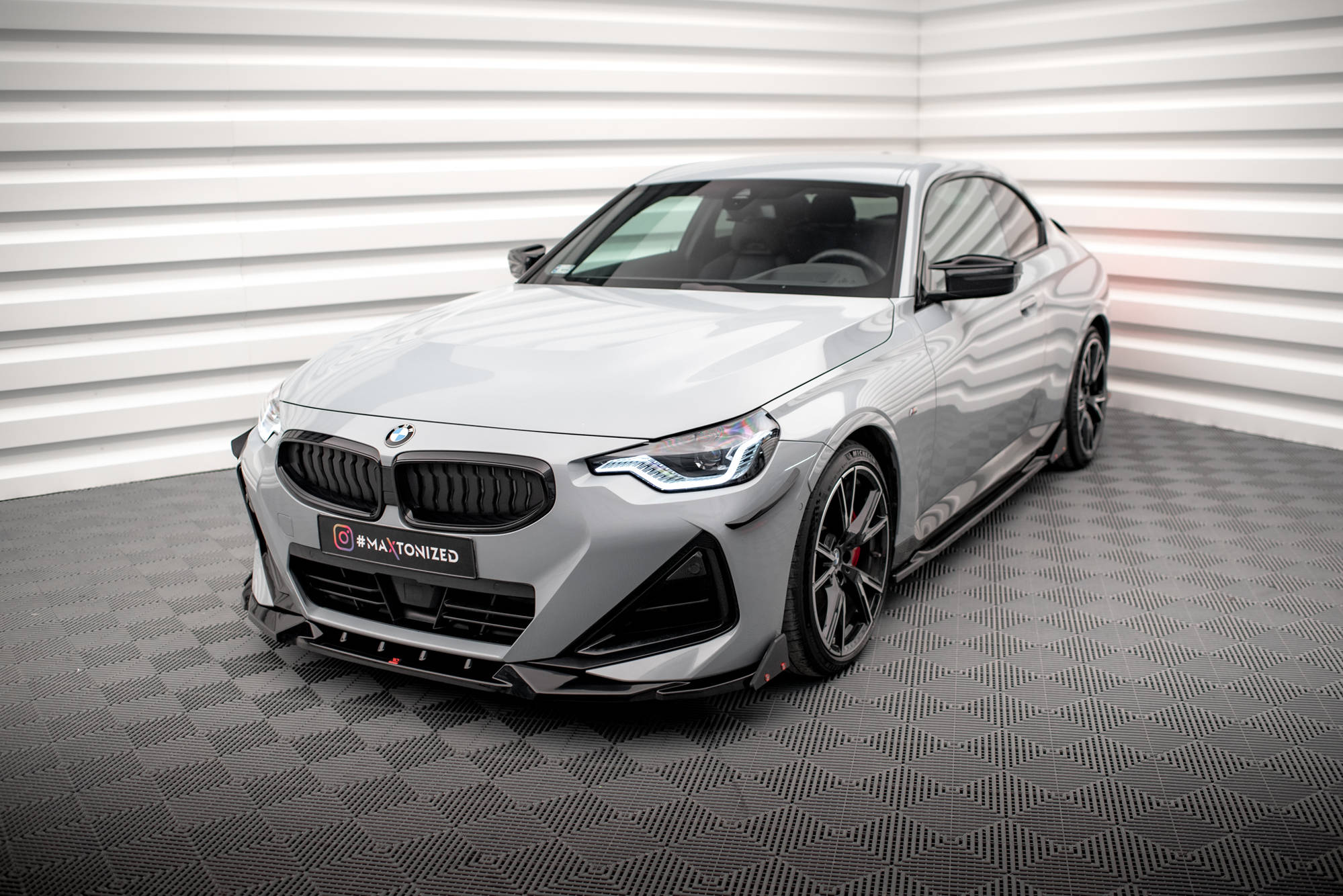 Maxton Design Street+ Spoilerlippe Front Ansatz V.2 + Flaps passend für BMW 2 Coupe M-Paket / M240i G42