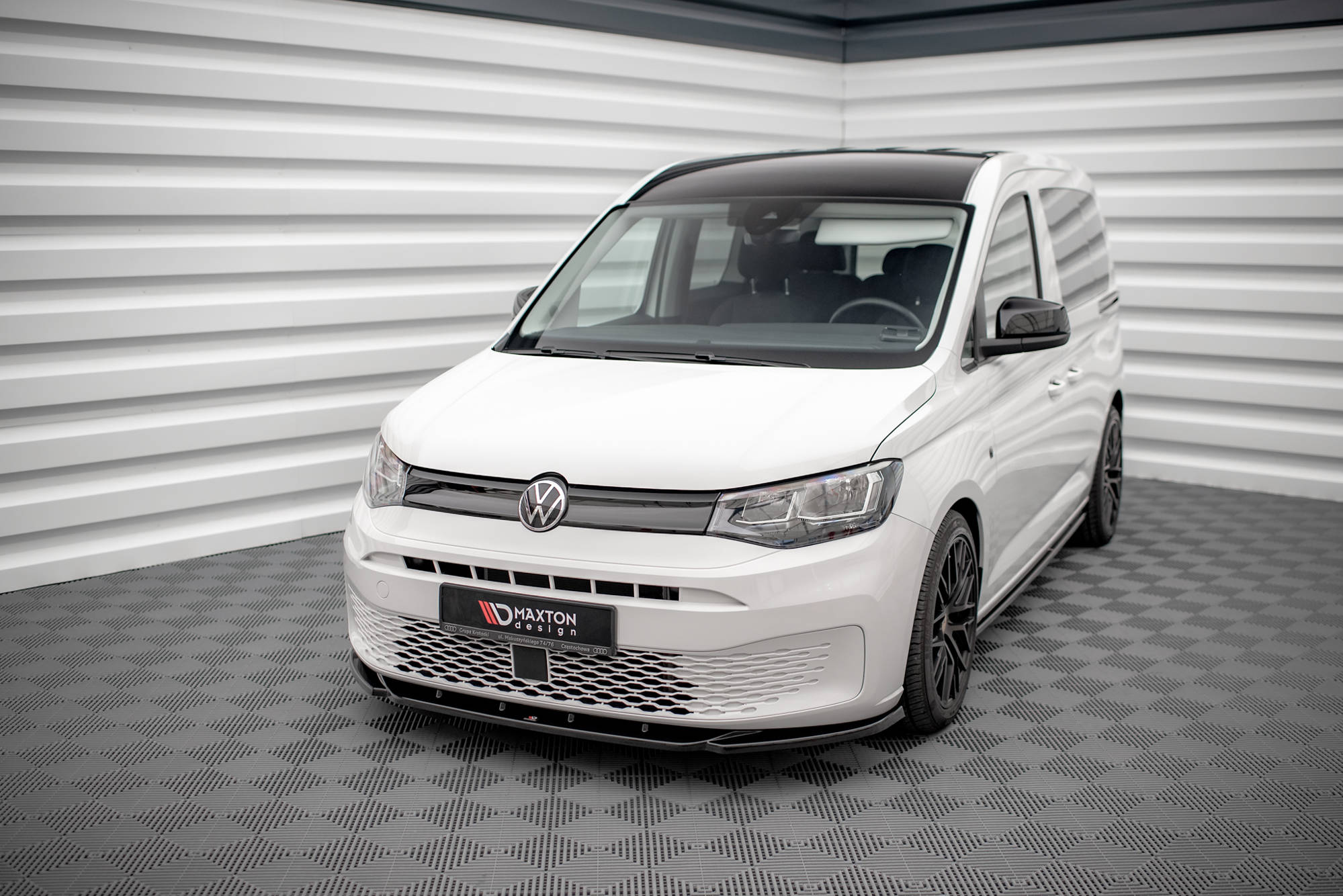 Maxton Design Street+ Spoilerlippe Front Ansatz V.1 passend für VW Caddy Mk5 schwarz Hochglanz