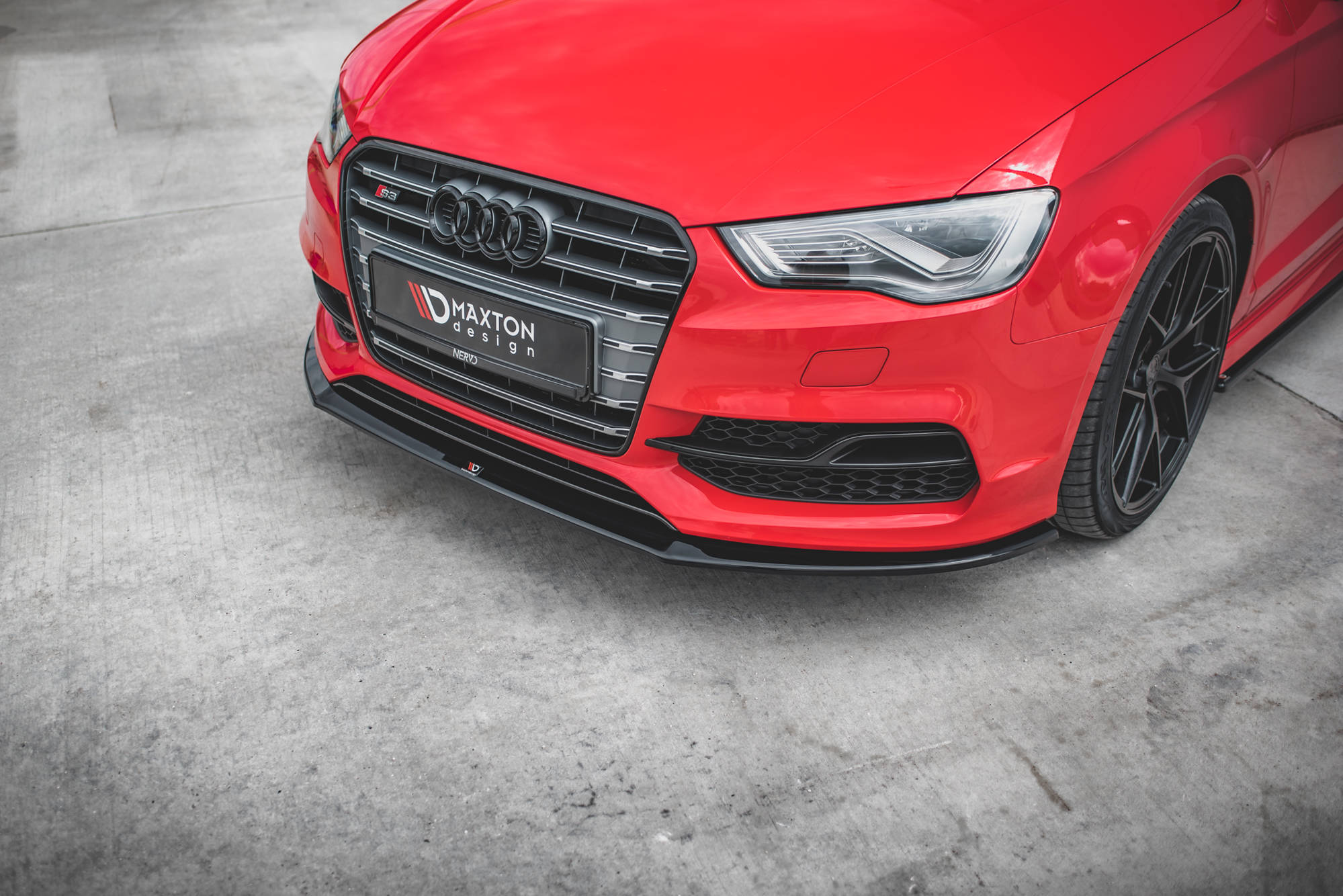 Maxton Design Front diffusor V.1 Audi S3 / A3 S-Line 8V Limousine / Cabrio schwarz Hochglanz für Audi A3