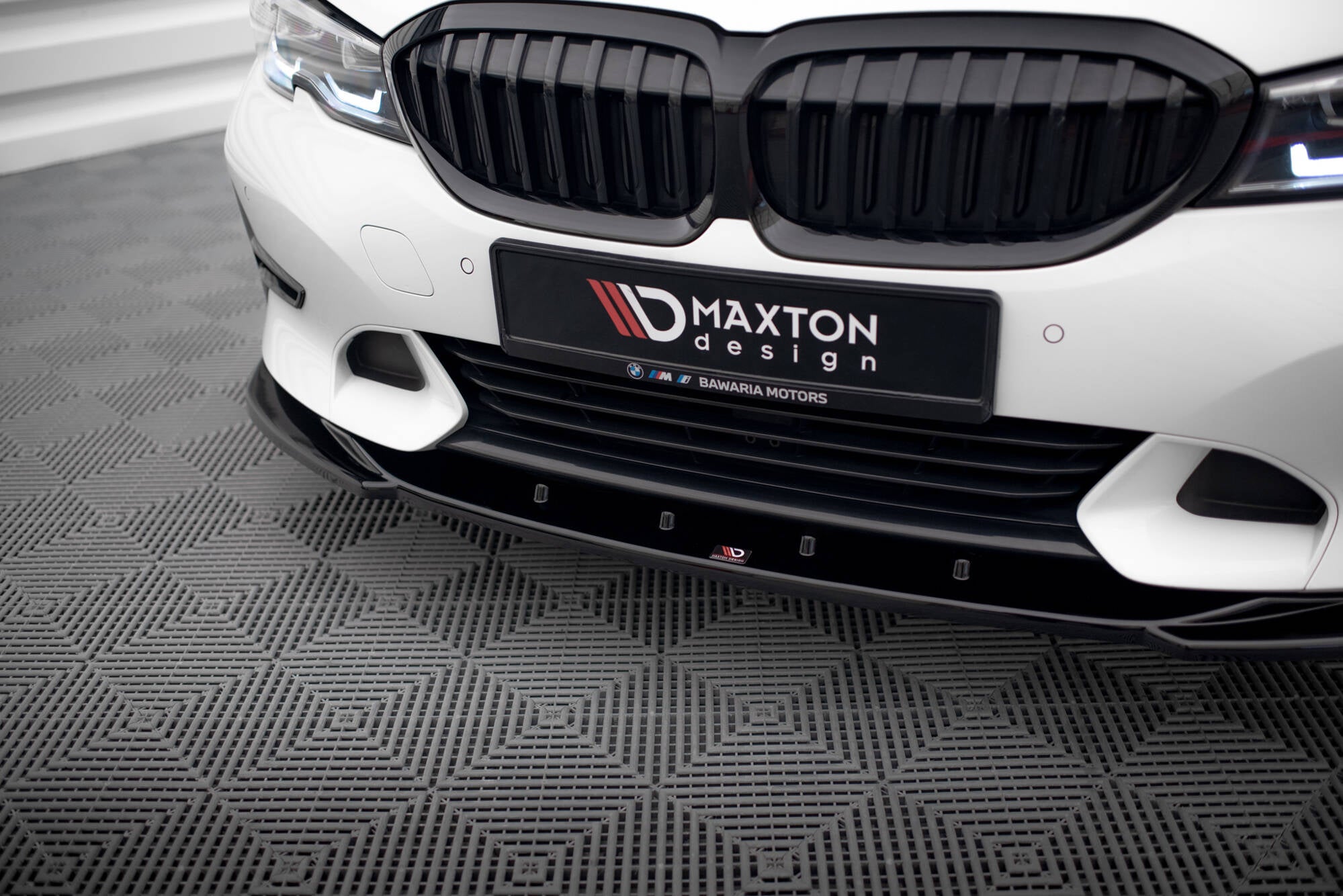 Maxton Design Street+ Spoilerlippe Front Ansatz V.2 passend für BMW 3er Sport Line G20 / G21 schwarz Hochglanz