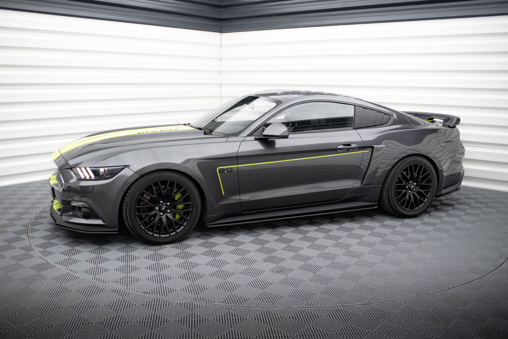 Maxton Design Street Pro Street+ Seitenschweller Leisten passend für Ford Mustang GT Mk6