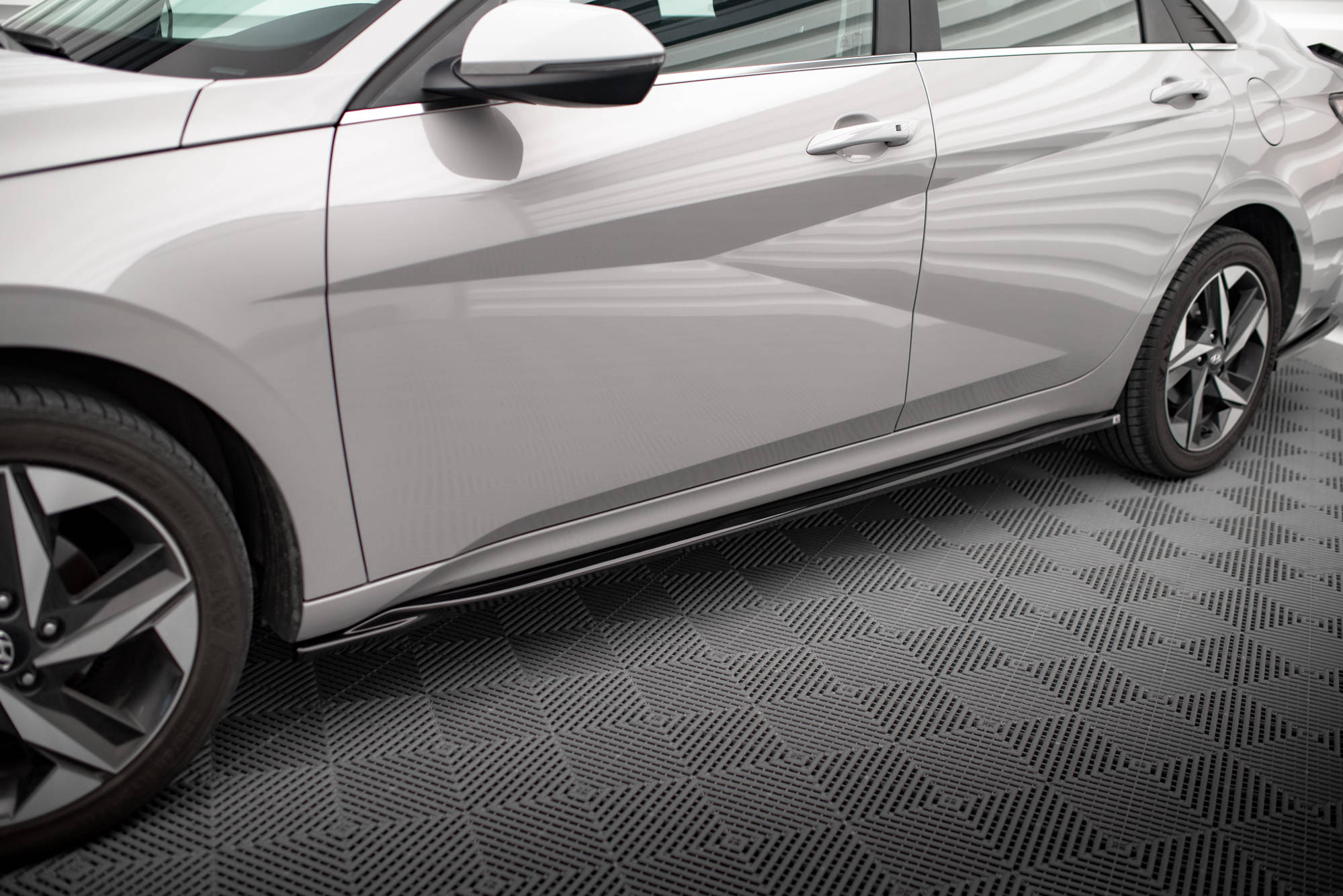 Maxton Design Street+ Seitenschweller Leisten passend für Hyundai Elantra Mk7 schwarz Hochglanz