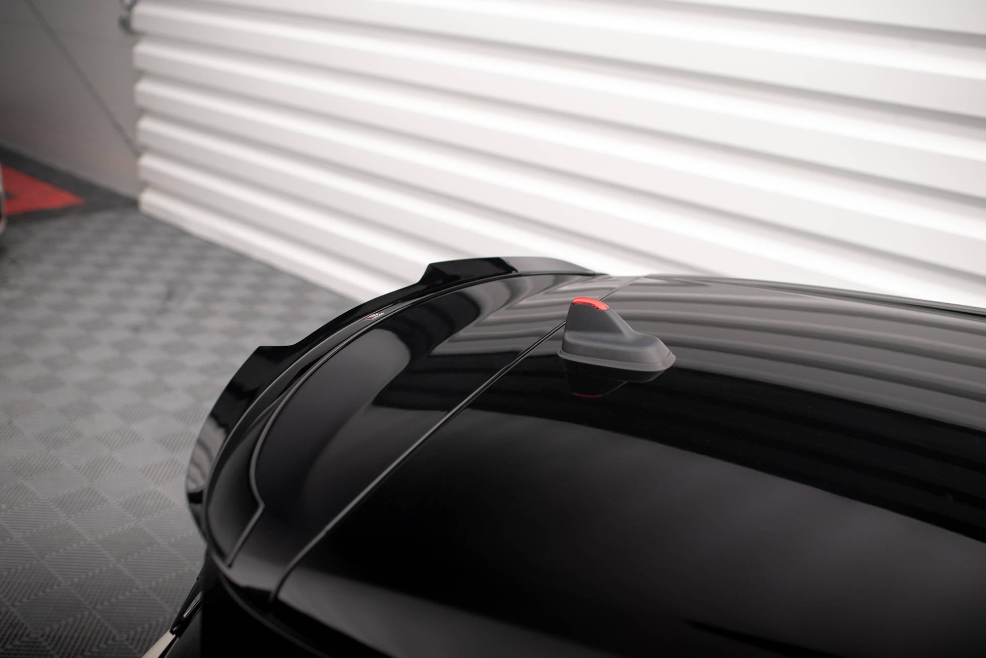 Maxton Design Spoiler CAP passend für Mini Cooper Clubman John Cooper Works F54 schwarz Hochglanz