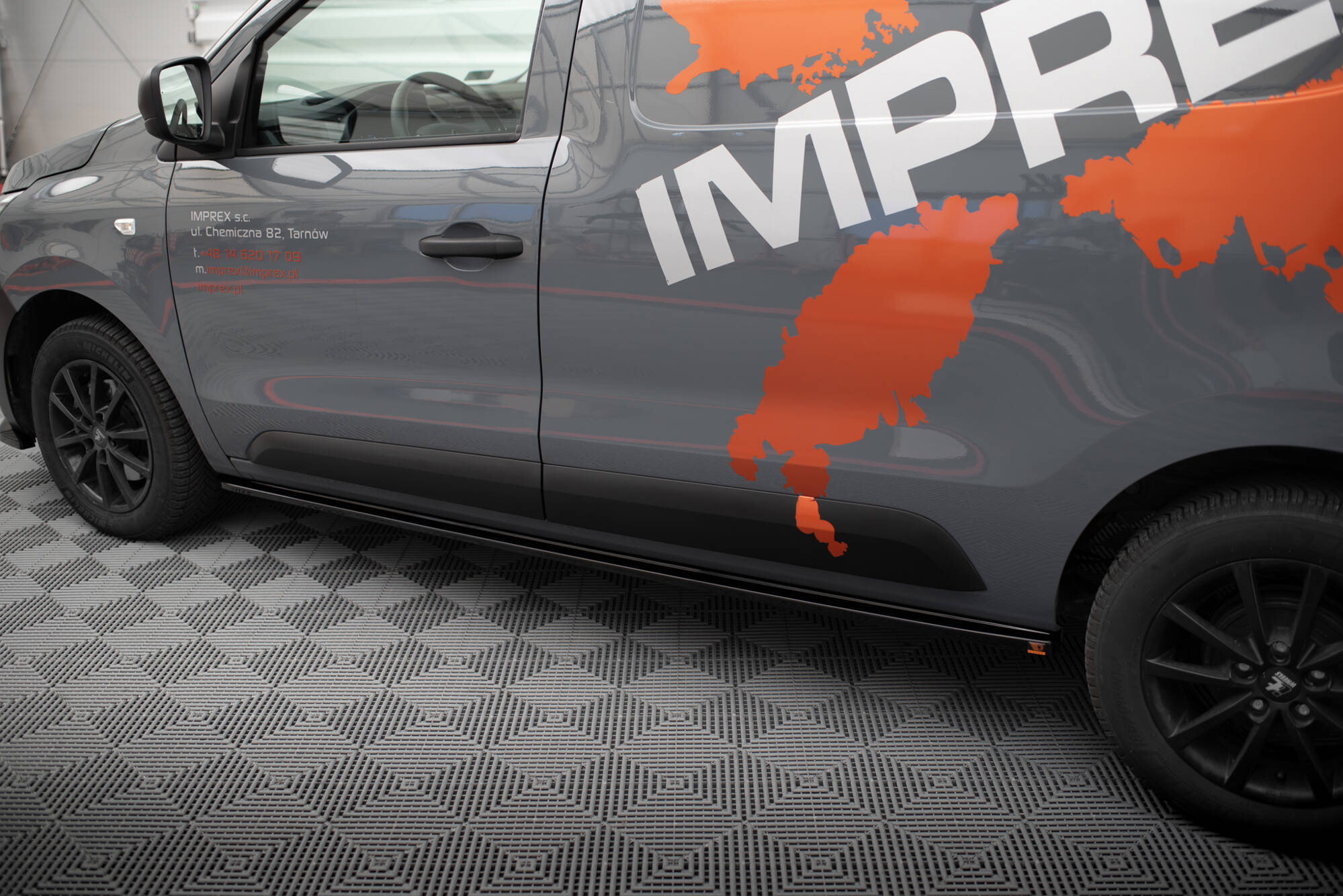 Maxton Design Street+ Seitenschweller Leisten passend für Renault Express Mk2 schwarz Hochglanz
