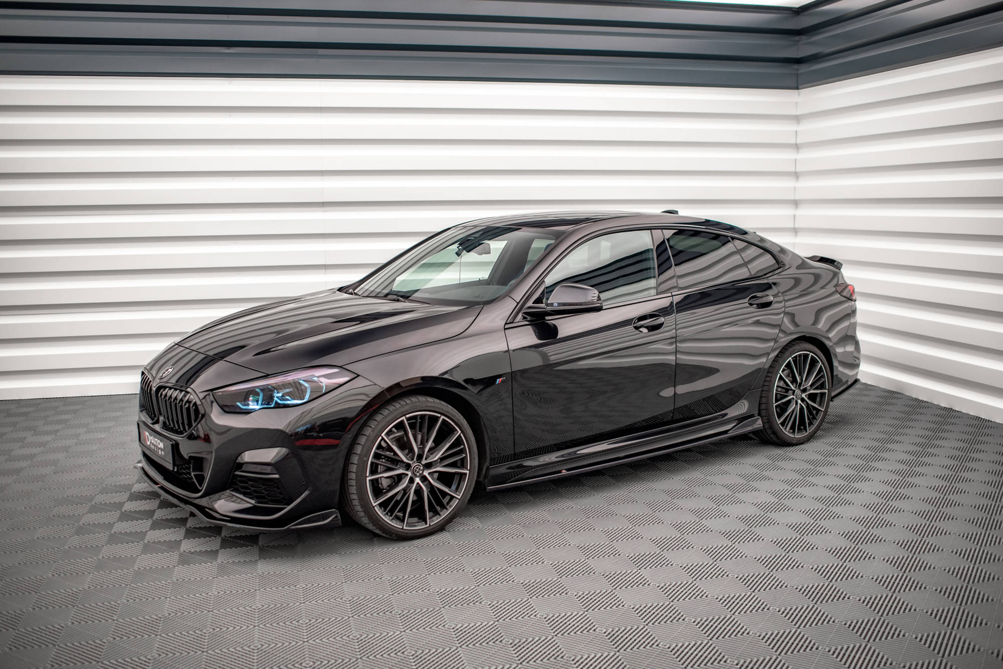Maxton Design Street+ Seitenschweller Leisten V.2 passend für BMW 2 Gran Coupe M-Paket / M235i F44 schwarz Hochglanz