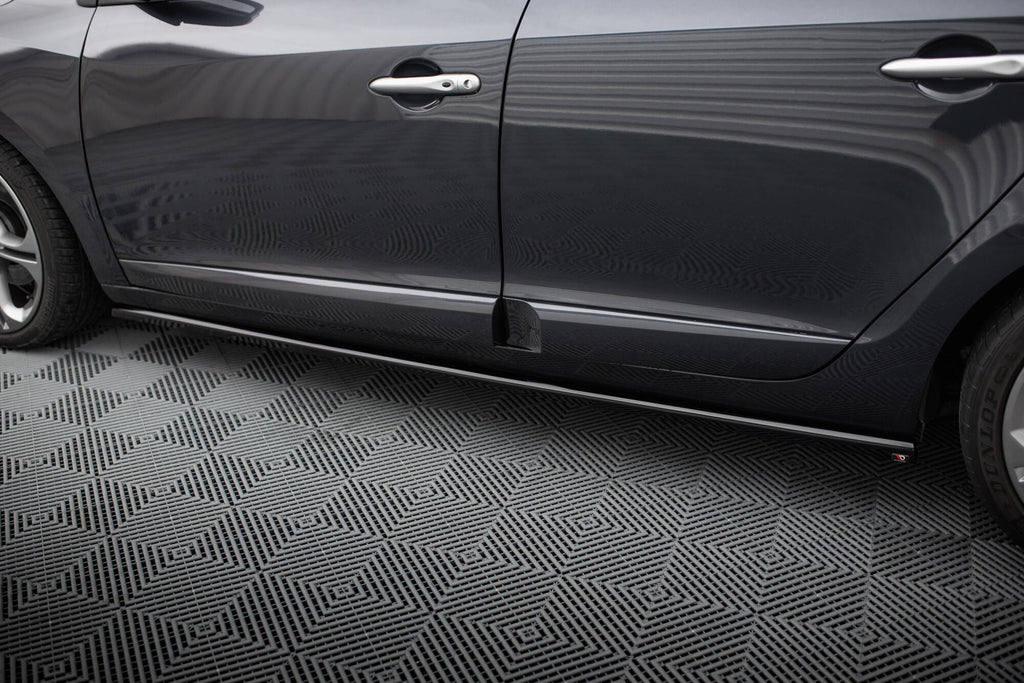Maxton Design Street+ Seitenschweller Leisten passend für Renault Megane GT MK3 Facelift schwarz Hochglanz