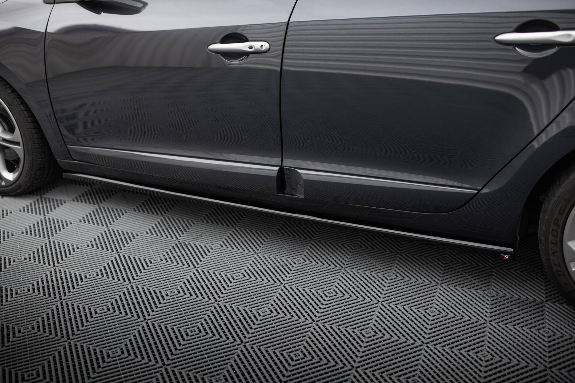Maxton Design Street+ Seitenschweller Leisten passend für Renault Megane GT MK3 Facelift schwarz Hochglanz