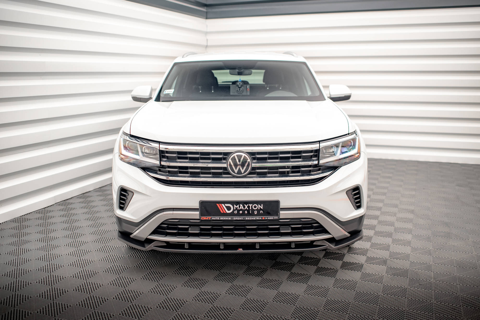 Maxton Design Front Ansatz V.1 für Volkswagen Atlas Cross Sport schwarz matt