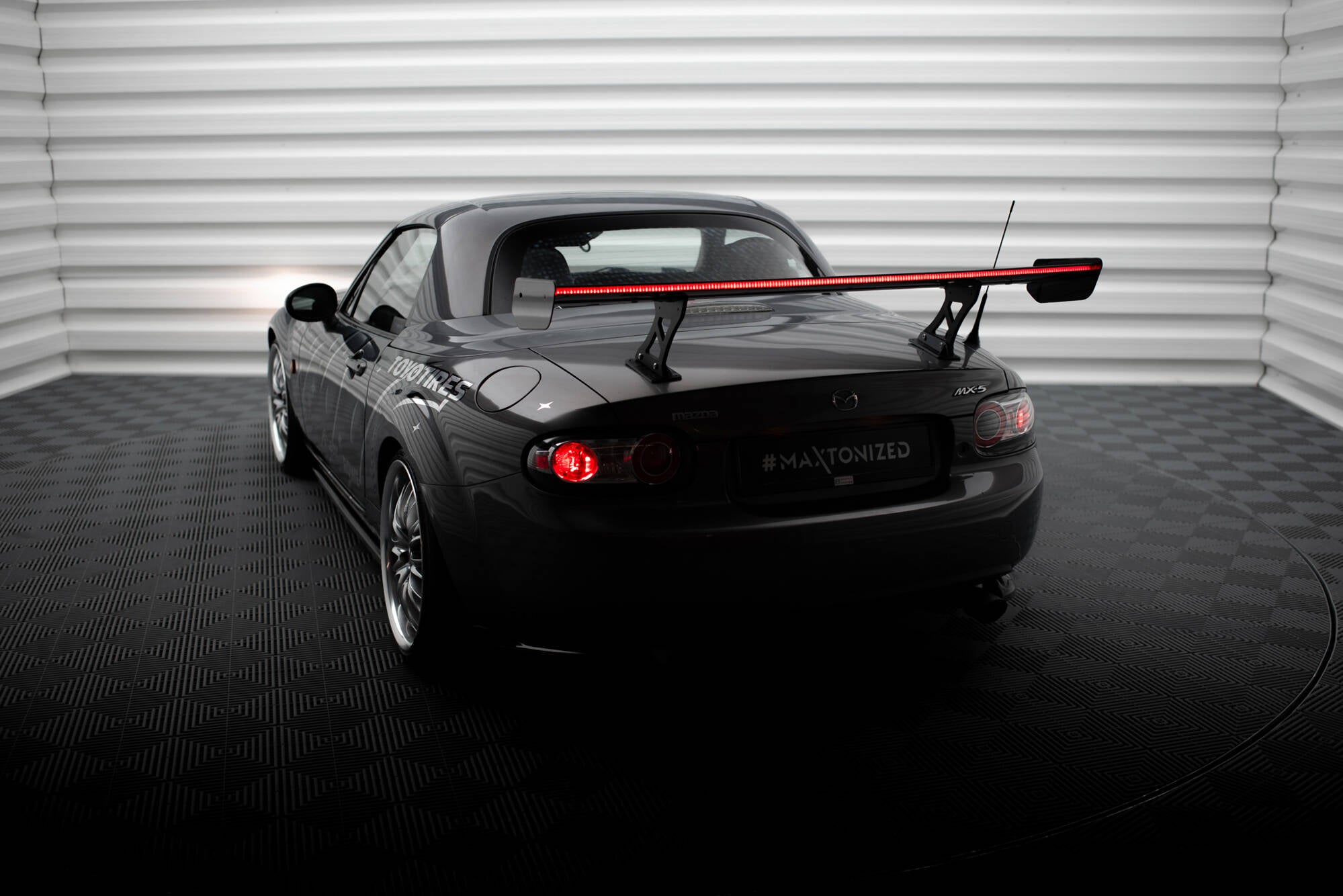 Maxton Design Carbon Spoiler+ LED Mazda MX5 Hardtop NC(MK3) für Mazda MX-5 Mk3 (NC)