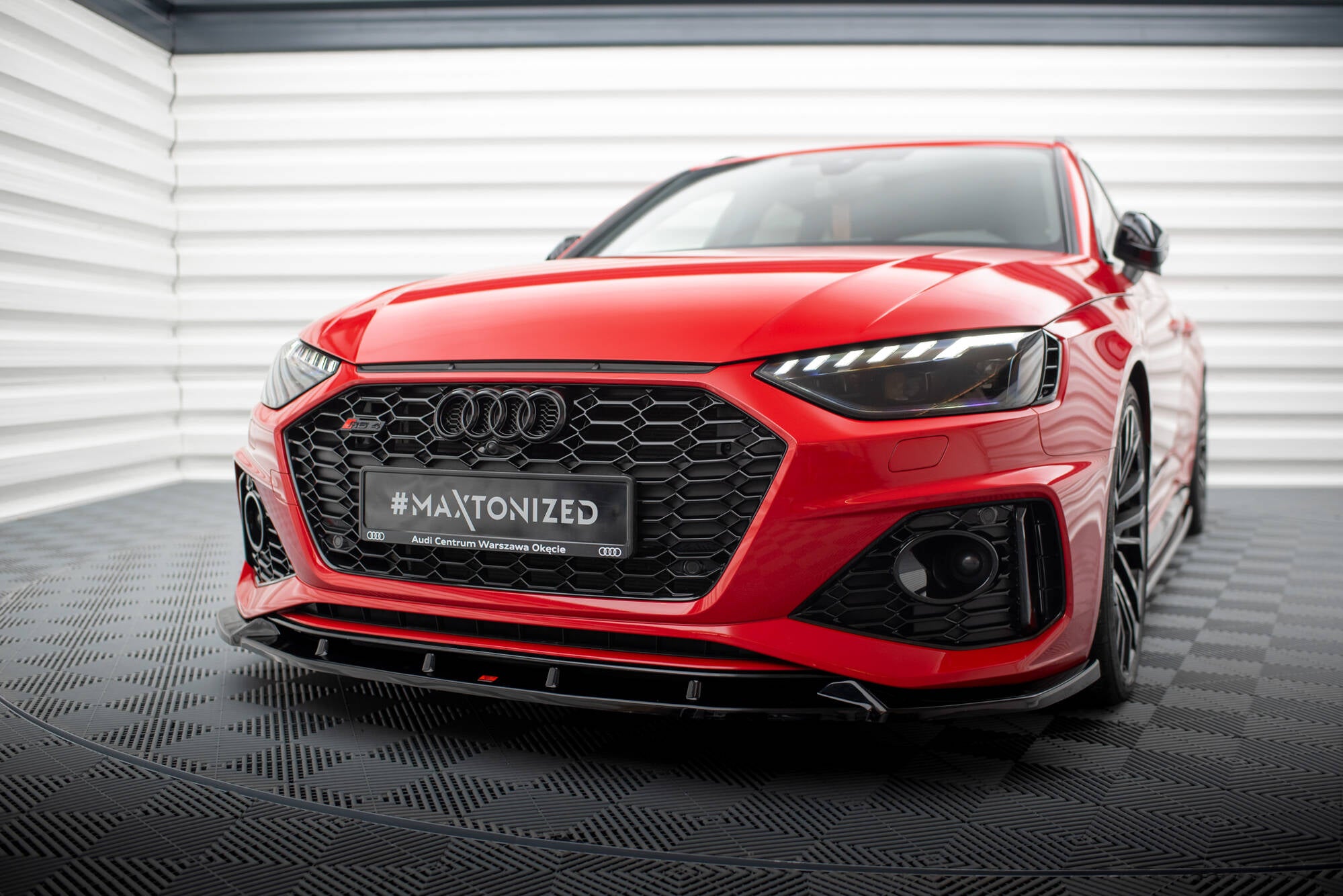 Maxton Design Street+ Spoilerlippe Front Ansatz V.2 passend für Audi RS4 B9 Facelift schwarz Hochglanz