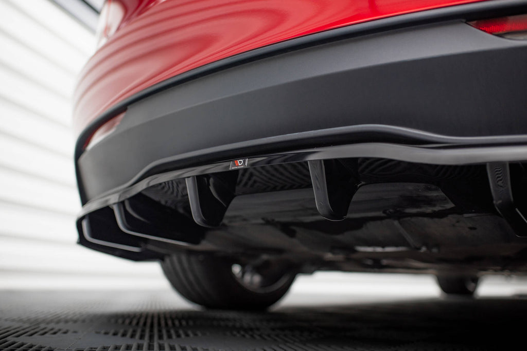 Maxton Design Street+ Mittlerer Diffusor RACE V.2 passend für Tesla Model 3 Project HighlandFacelift schwarz Hochglanz