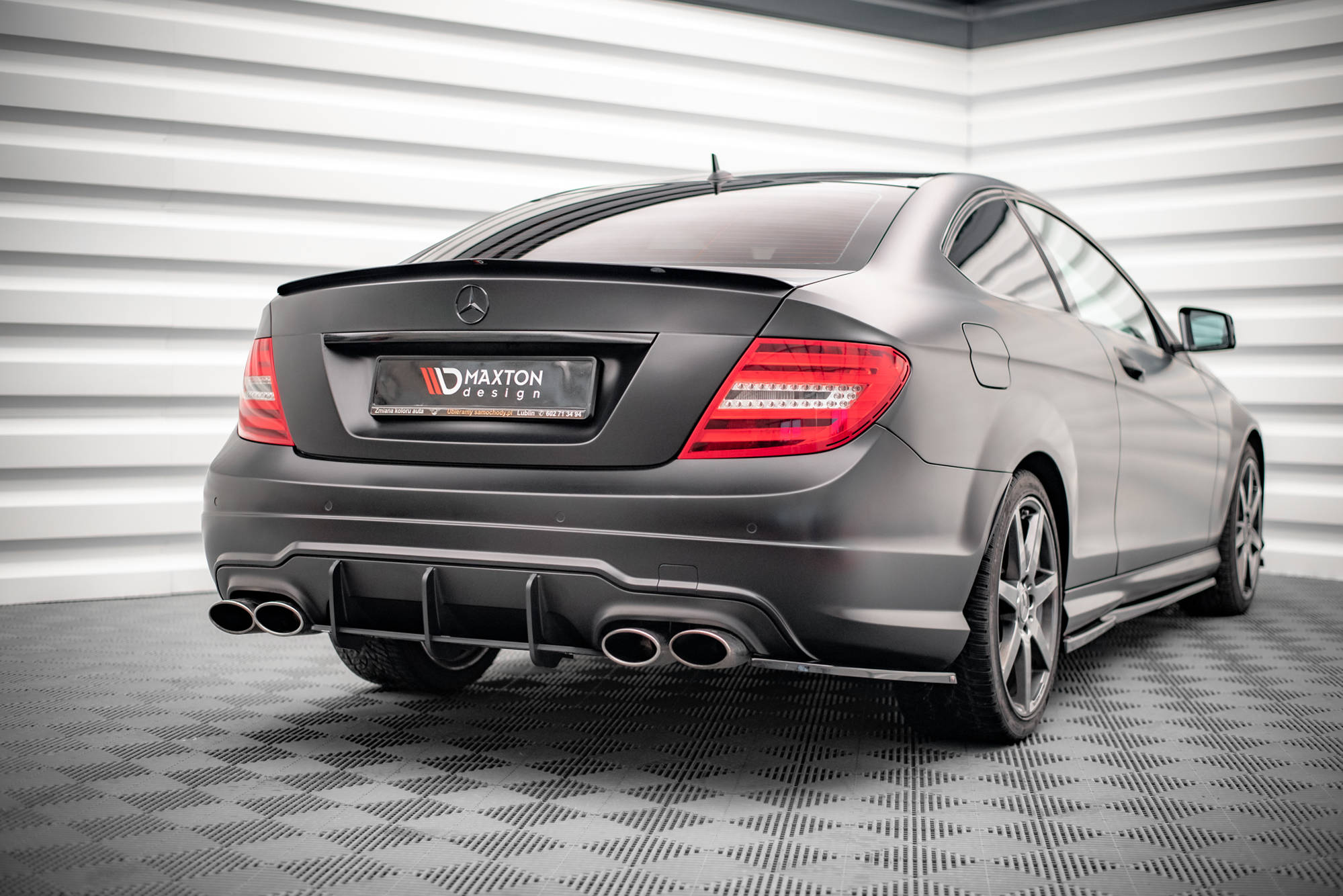 Maxton Design Street Pro Heckschürze passend für Mercedes-Benz C Coupe AMG-Line C204