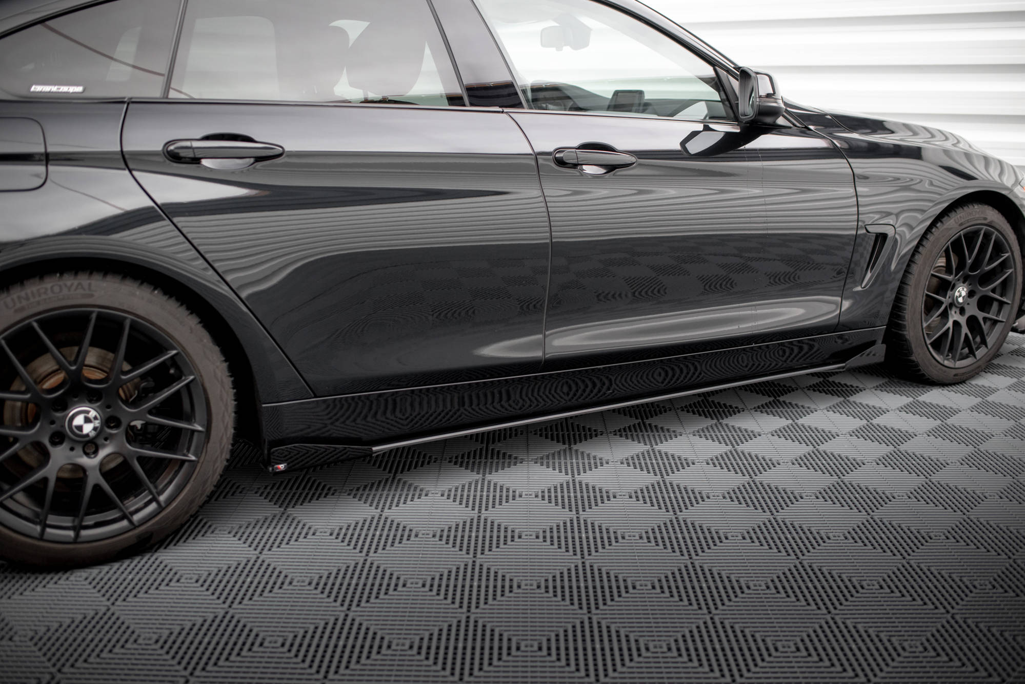 Maxton Design Street Pro Street+ Seitenschweller Leisten + Flaps passend für BMW 4er Gran Coupe F36 schwarz Hochglanz