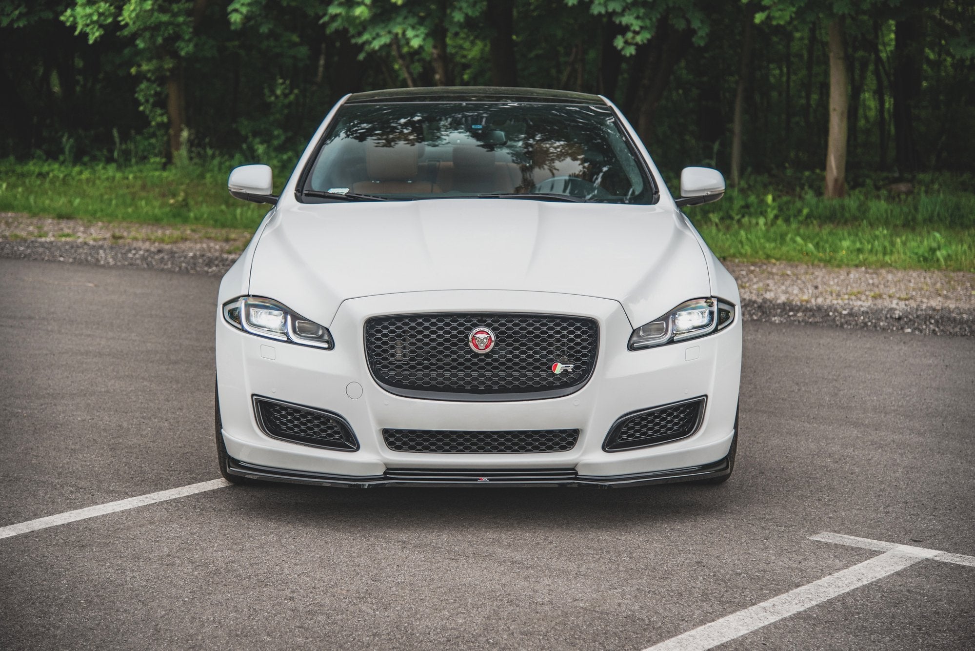 Maxton Design Street+ Spoilerlippe Front Ansatz passend für Jaguar XJ R-Sport X351 Facelift schwarz Hochglanz
