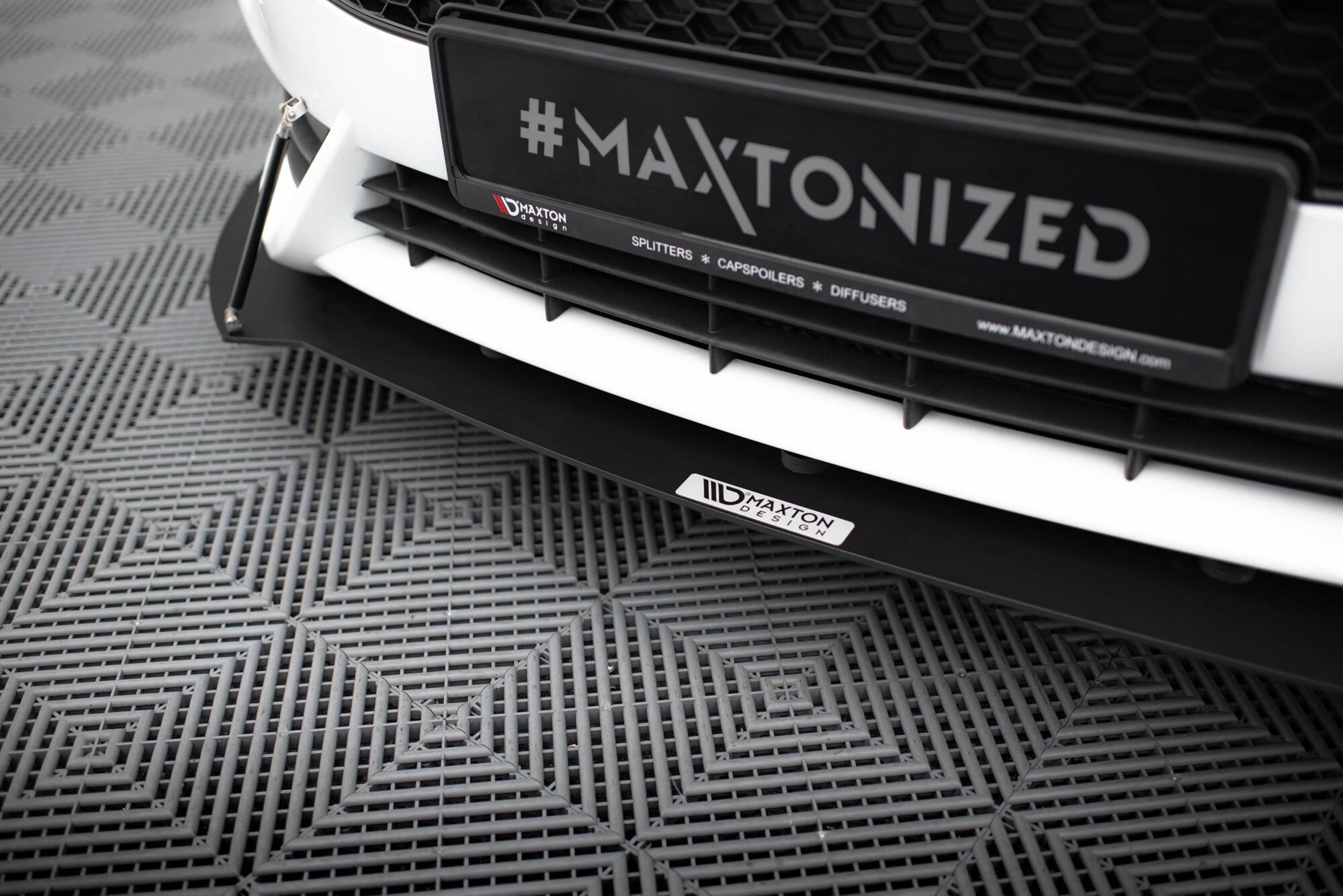 Maxton Design Front Sport Diffusor V.1 Ford Fiesta ST Mk7 FL für Ford Fiesta ST