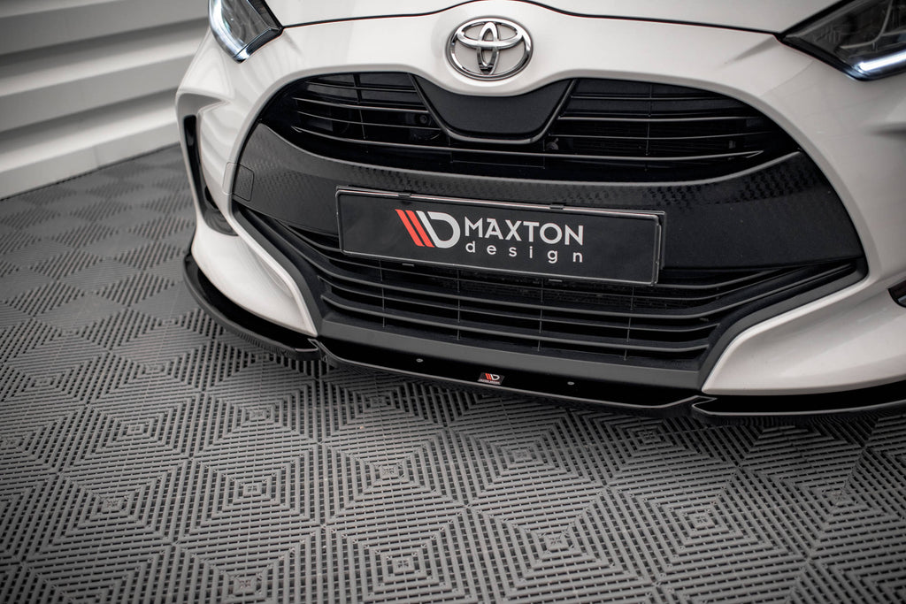 Maxton Design Street+ Spoilerlippe Front Ansatz V.1 + Flaps passend für Toyota Yaris Mk4