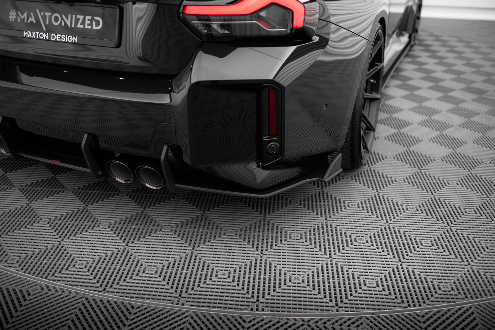 Maxton Design Street Pro Heck Ansatz Flaps Diffusor V.2 passend für BMW M2 G87