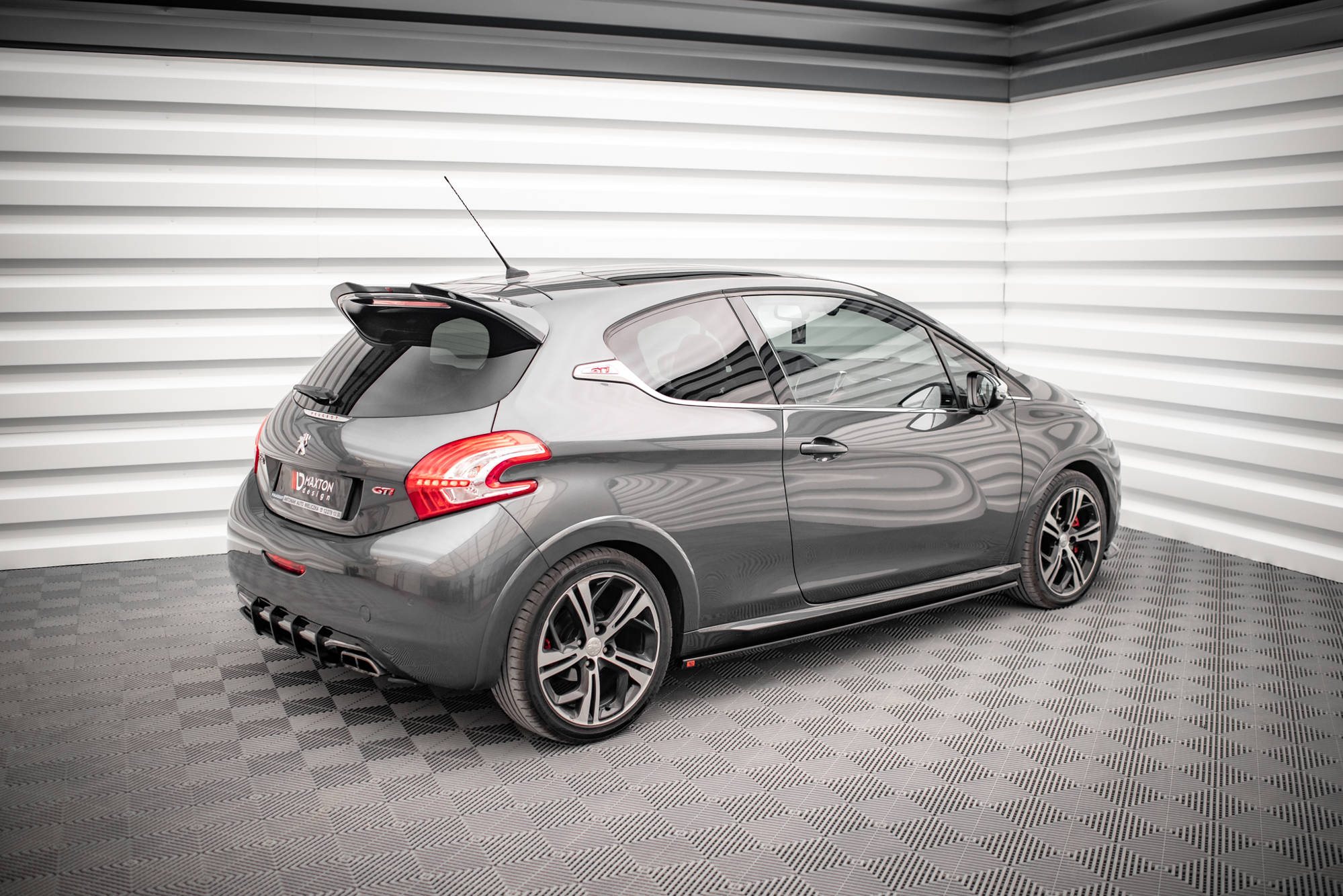 Maxton Design Street+ Seitenschweller Leisten passend für Peugeot 208 GTi Mk1 schwarz Hochglanz