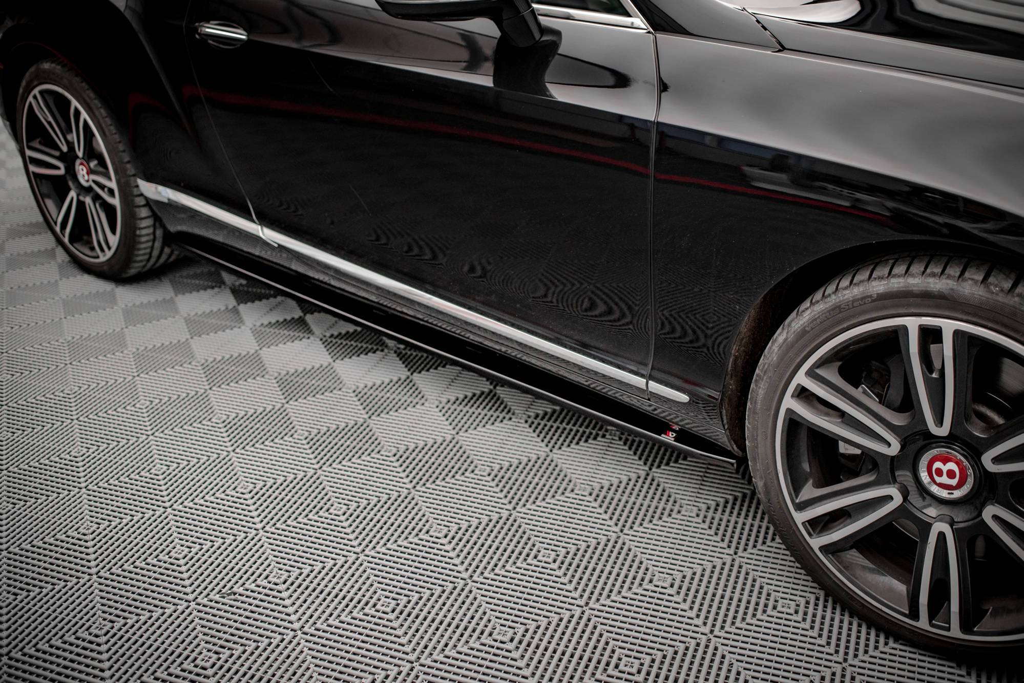 Maxton Design Street+ Seitenschweller Leisten passend für Bentley Continental GT V8 S Mk2 schwarz Hochglanz
