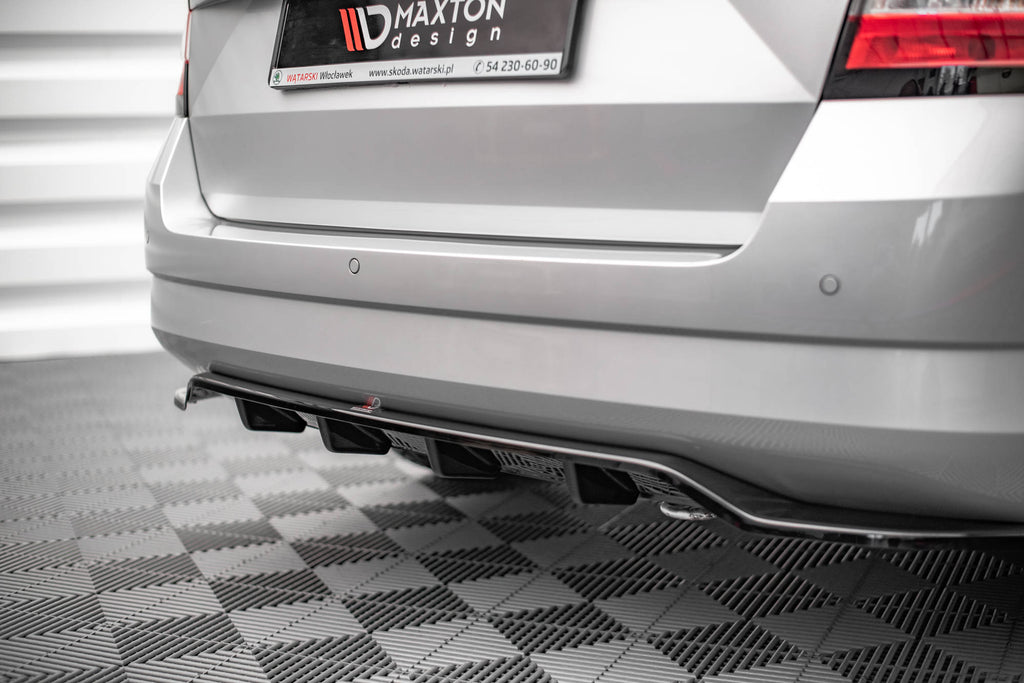 Maxton Design Street+ Mittlerer Diffusor RACE passend für Skoda Fabia Combi Mk3 schwarz Hochglanz
