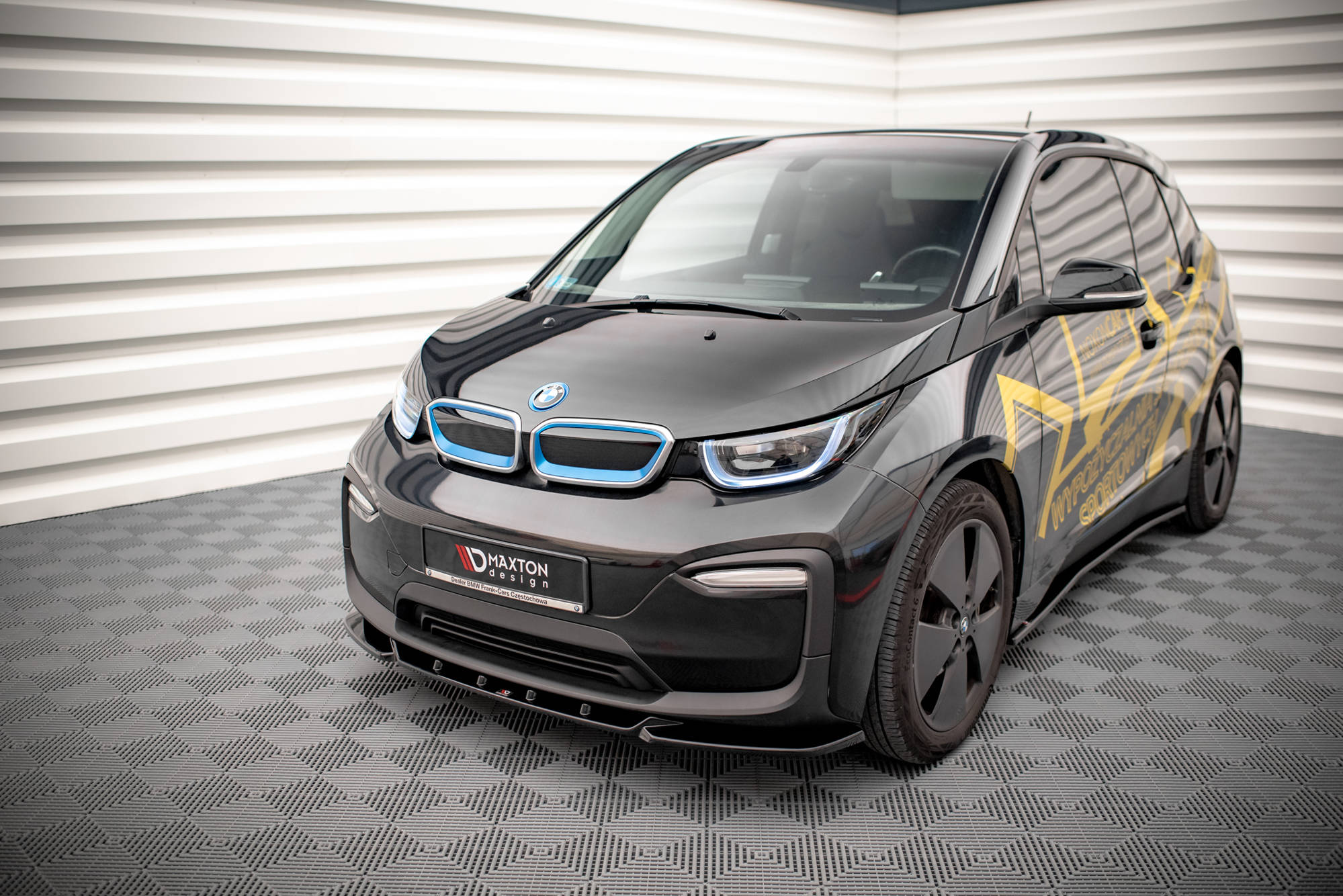 Maxton Design Street+ Spoilerlippe Front Ansatz V.2 passend für BMW i3 S Mk1 Facelift schwarz Hochglanz