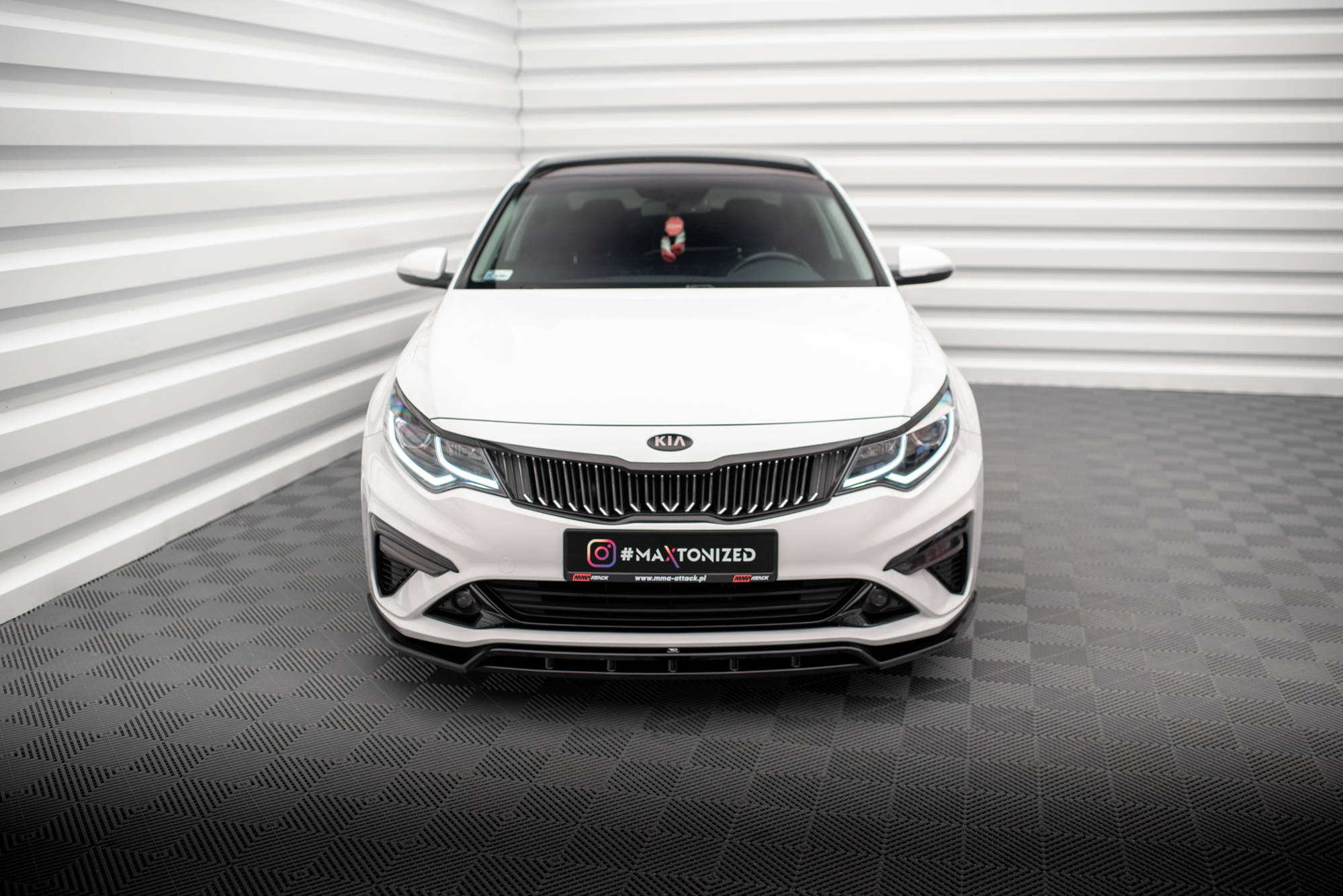 Maxton Design Street+ Spoilerlippe Front Ansatz V.1 passend für Kia Optima Mk4 Facelift schwarz Hochglanz
