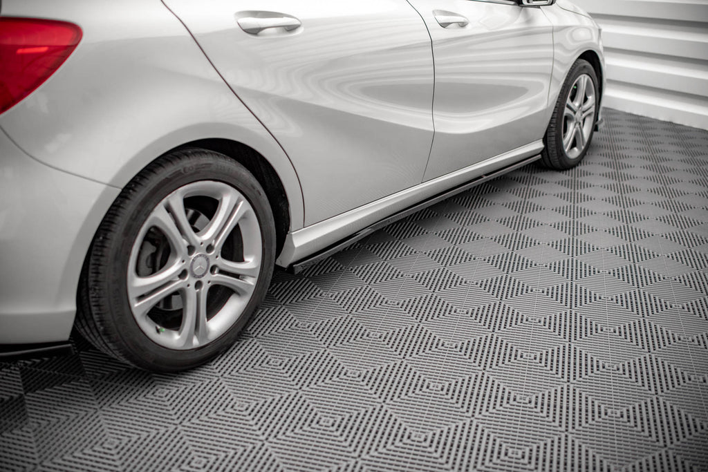 Maxton Design Street+ Seitenschweller Leisten V.2 passend für Mercedes-Benz A W176 schwarz Hochglanz
