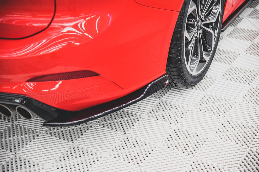 Maxton Design Heck Ansatz Flaps Diffusor V.4 passend für (Für heckansatz v.1) Ford Focus ST-Line Kombi Mk4 schwarz Hochglanz