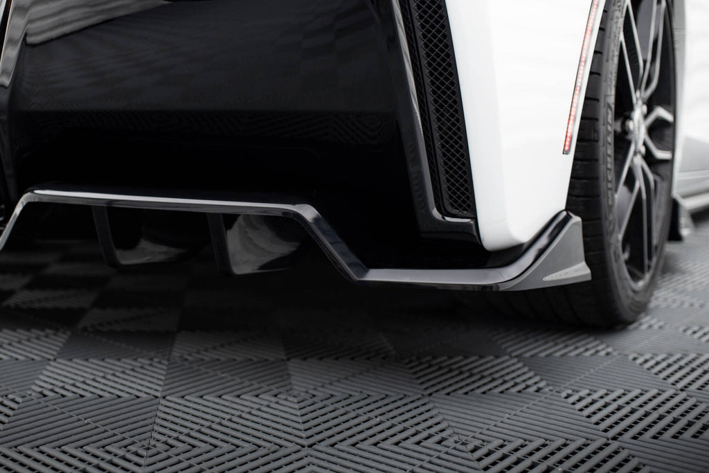 Maxton Design Mittlerer Diffusor Heck Ansatz DTM Look passend für Chevrolet Corvette C7 schwarz Hochglanz