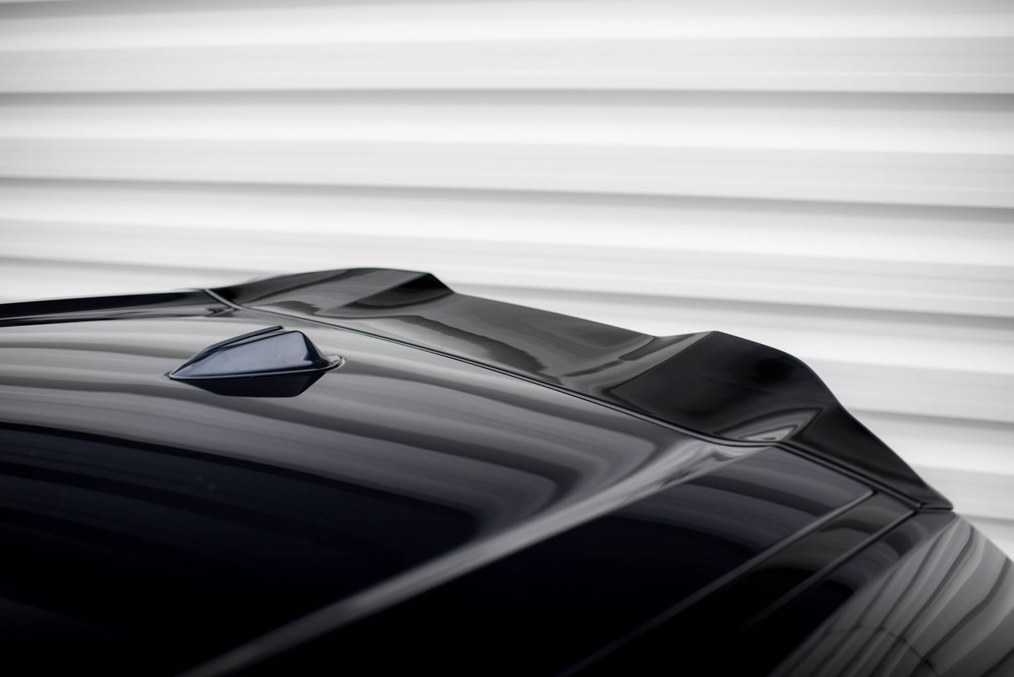 Maxton Design Spoiler CAP 3D passend für BMW XM G09 schwarz Hochglanz