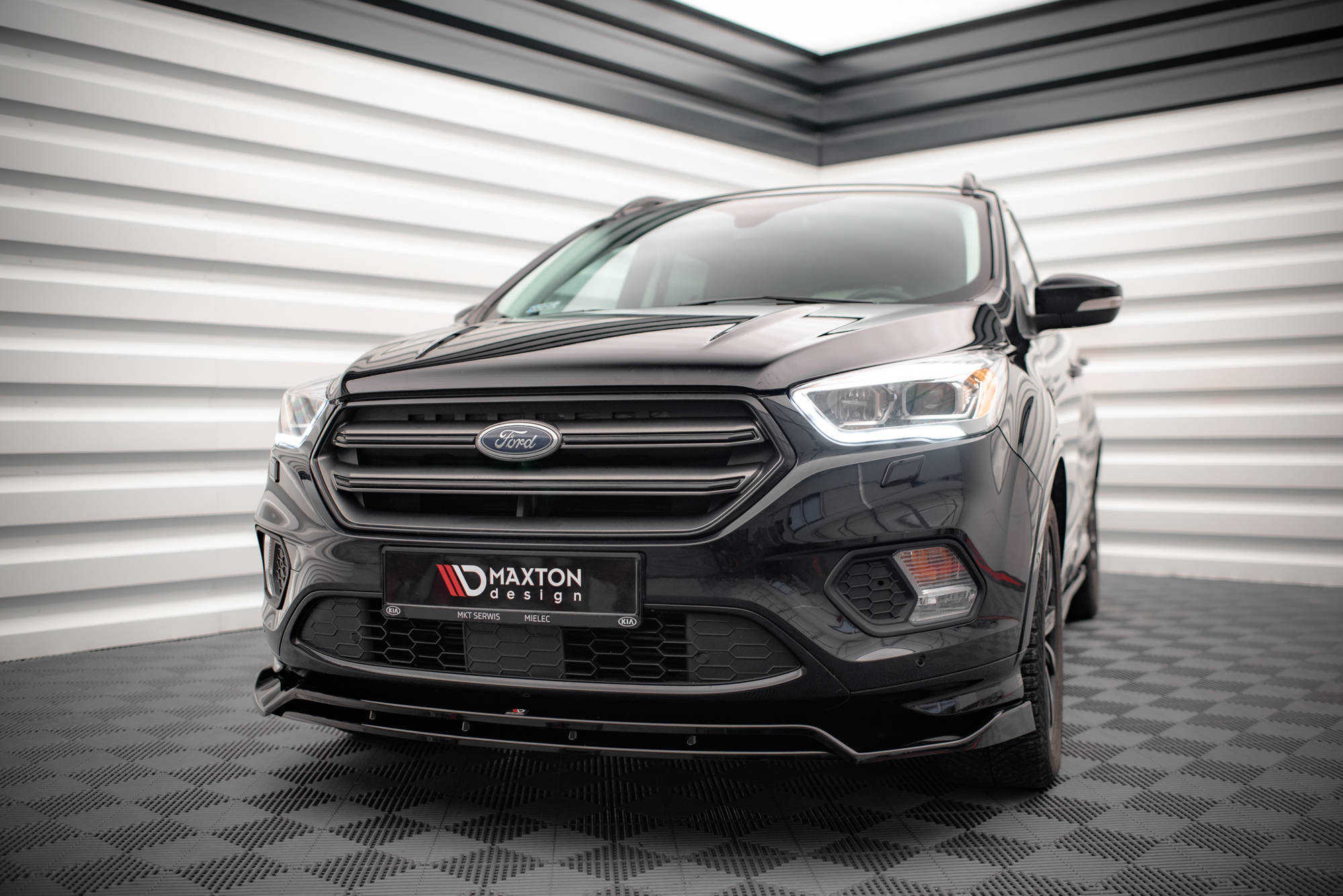 Maxton Design Street+ Spoilerlippe Front Ansatz V.1 passend für Ford Escape ST-Line Mk3 schwarz Hochglanz