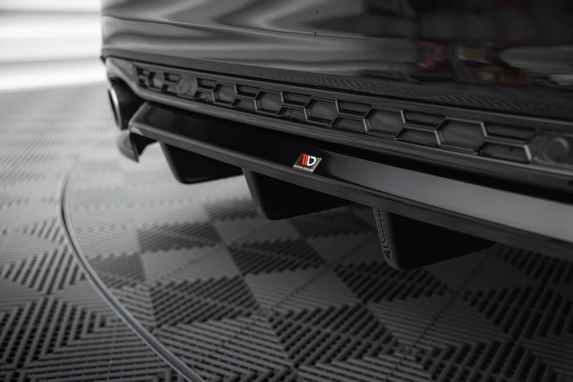 Maxton Design Street+ Mittlerer Diffusor RACE passend für Ford Mondeo ST-Line Kombi Mk4 Facelift schwarz Hochglanz