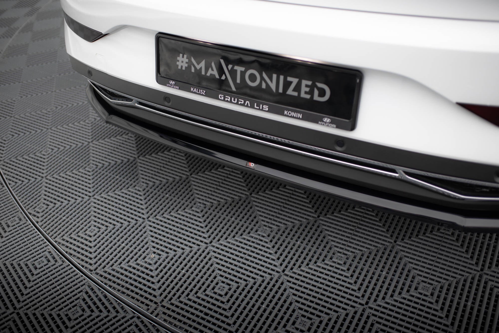 Maxton Design Heckansatz Hyundai I30 Mk3 Facelift schwarz Hochglanz für Hyundai I 30 Mk3 Facelift