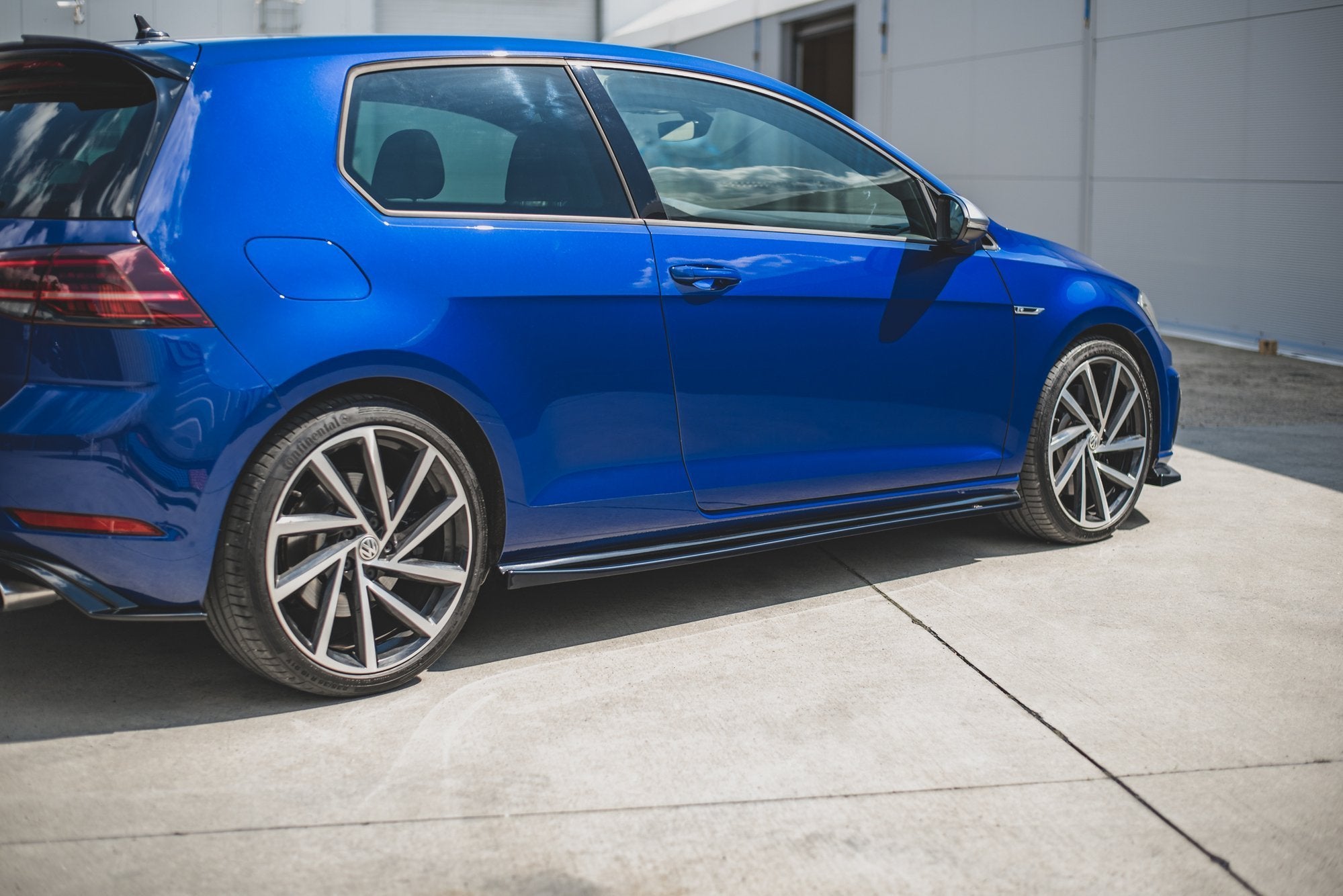 Maxton Design Seitenschweller Ansatz für V.4 VW Golf 7 R / R-Line Facelift Carbon Look