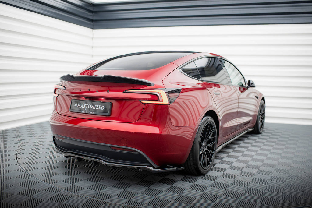 Maxton Design Street+ Mittlerer Diffusor RACE V.2 passend für Tesla Model 3 Project HighlandFacelift schwarz Hochglanz