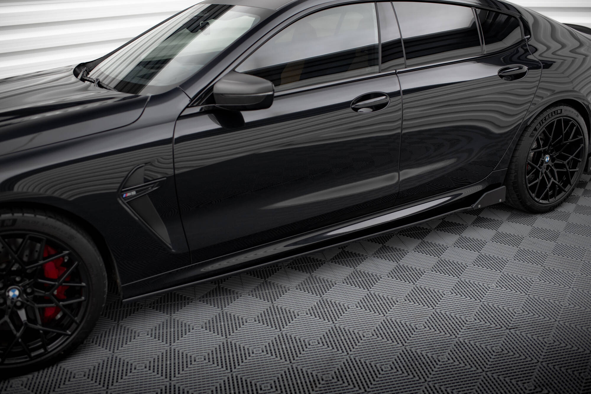 Maxton Design Street+ Seitenschweller Leisten passend für V.1 + Flaps passend für BMW M8 Gran Coupe F93 / 8 Gran Coupe M-Paket G16