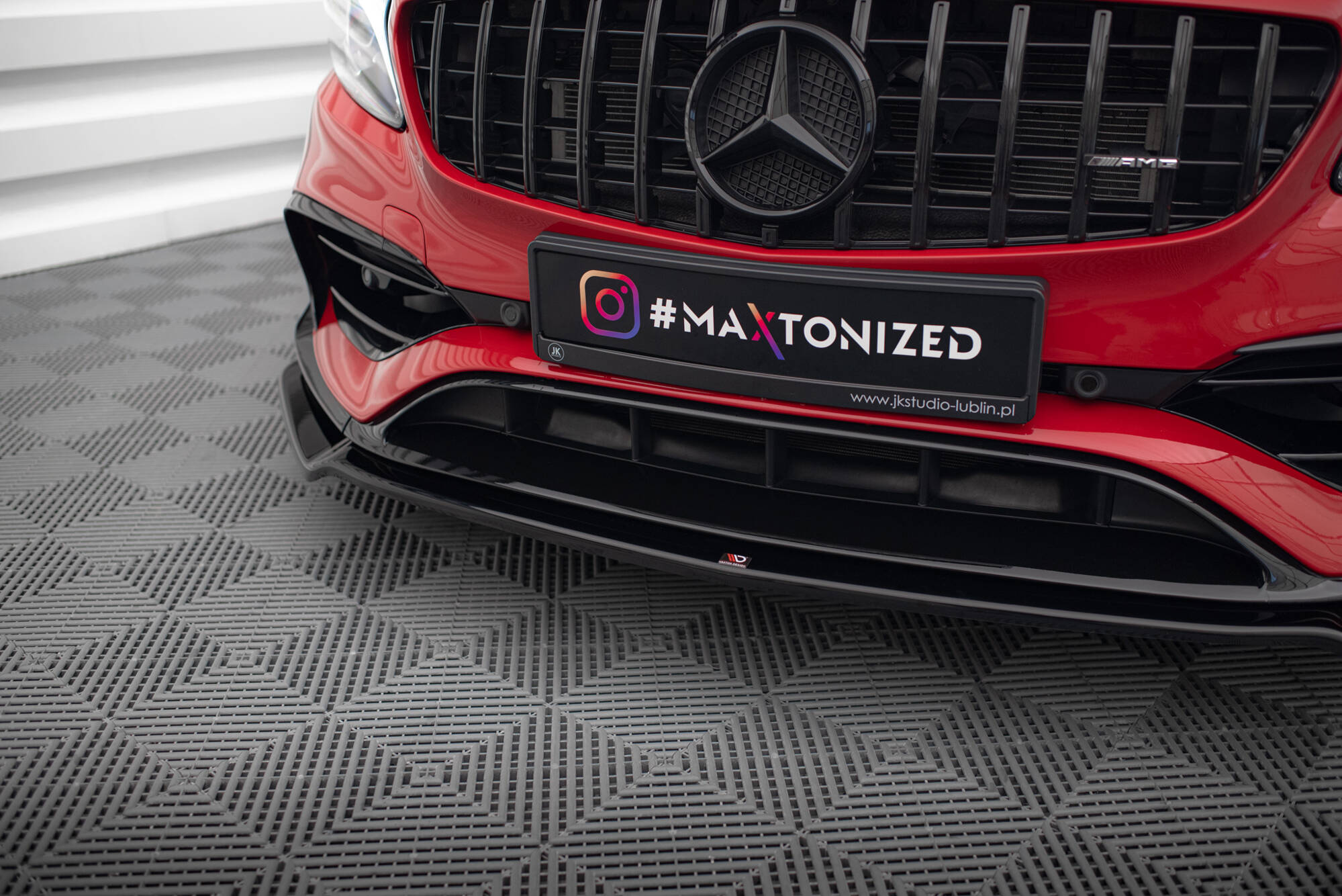 Maxton Design Street+ Spoilerlippe Front Ansatz V.2 passend für Mercedes-Benz A45 Aero W176 Facelift schwarz Hochglanz