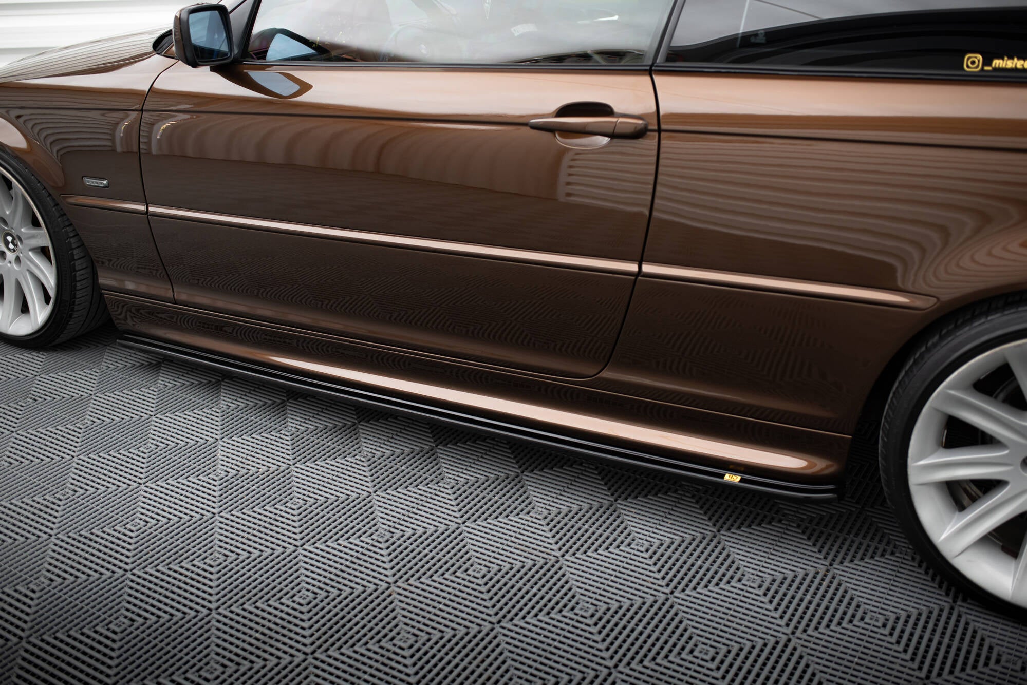 Maxton Design Street+ Seitenschweller Leisten passend für V.1 passend für BMW 3er E46 M Paket COUPE schwarz Hochglanz