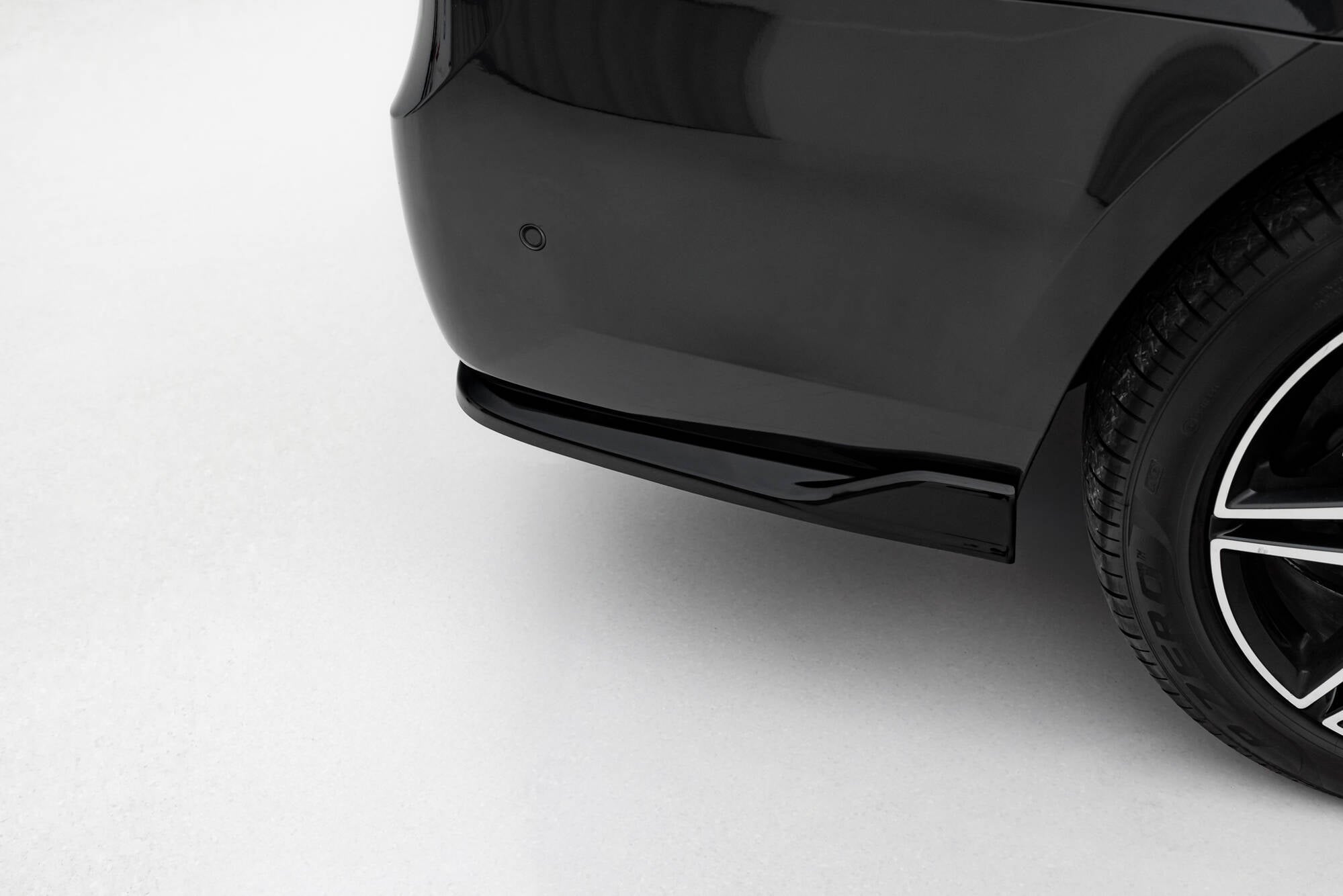 Maxton Design Heck Ansatz Flaps Diffusor V.3 passend für Mercedes-Benz V-Klasse AMG-Line W447 Facelift schwarz Hochglanz