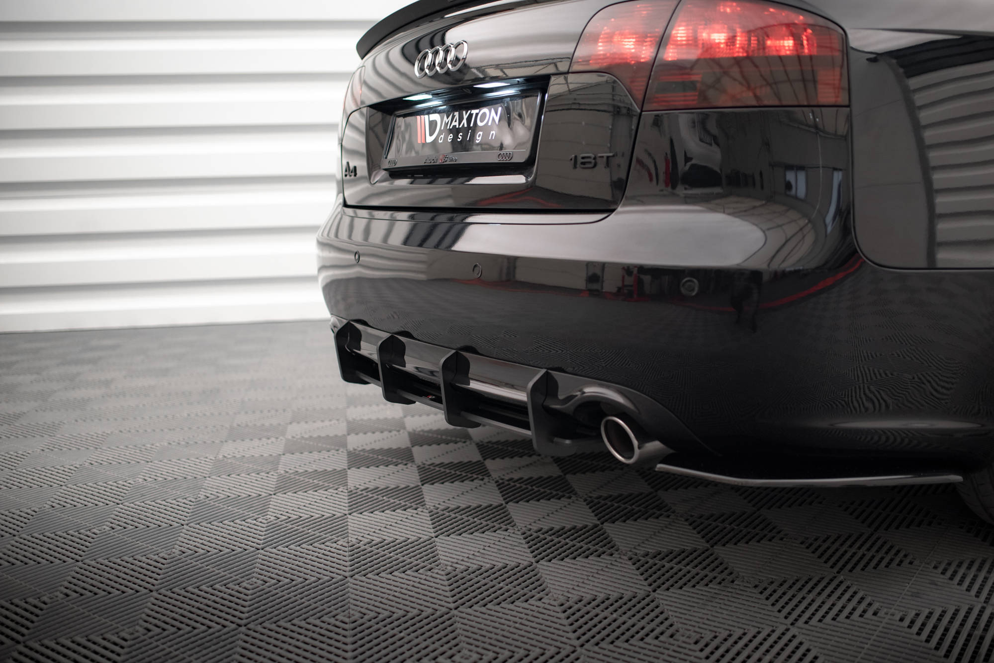 Maxton Design Street Pro Heckschürze passend für Audi A4 S-Line B7