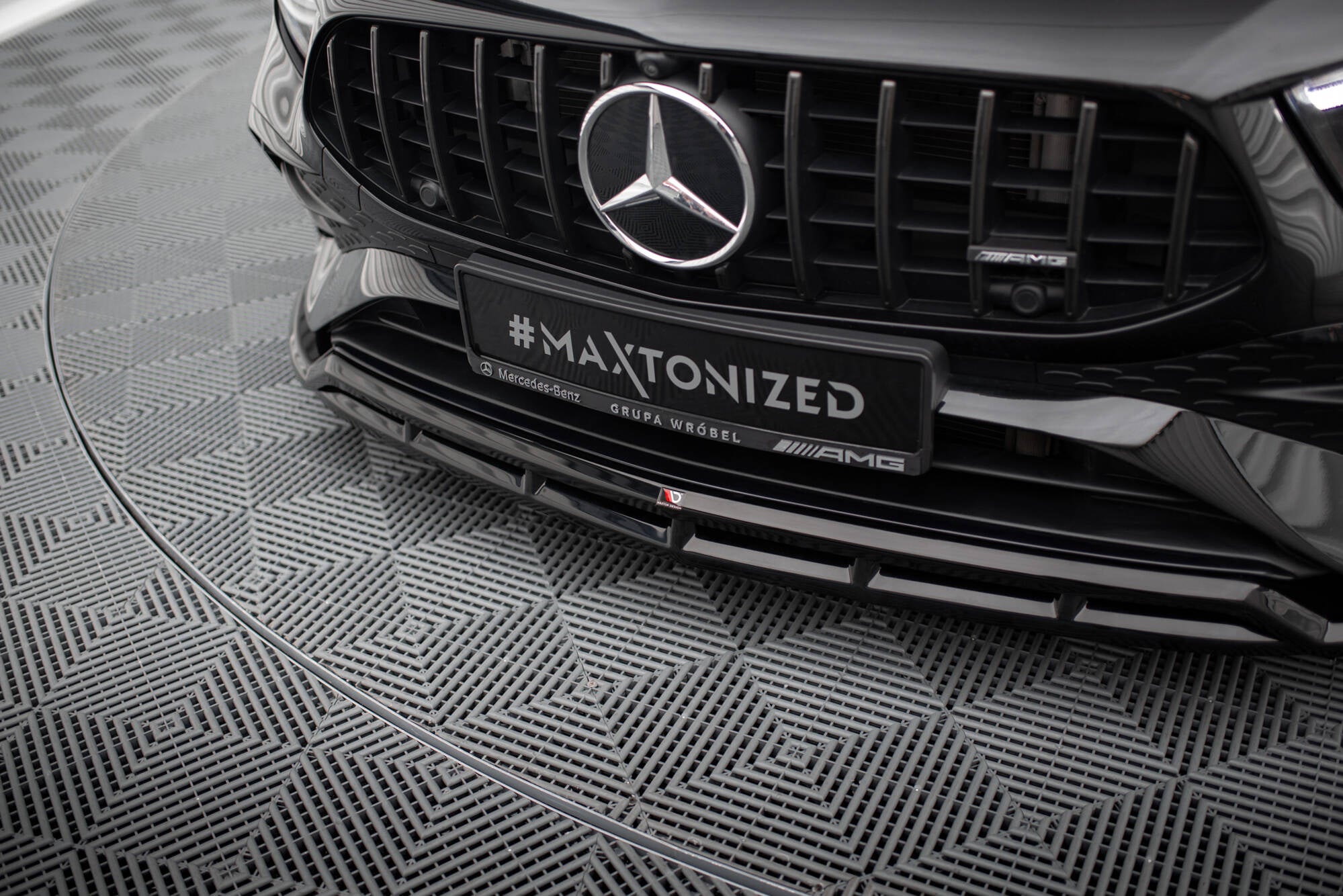 Maxton Design Street+ Spoilerlippe Front Ansatz passend für Mercedes-AMG A35 / A AMG-Line W177 Facelift schwarz Hochglanz