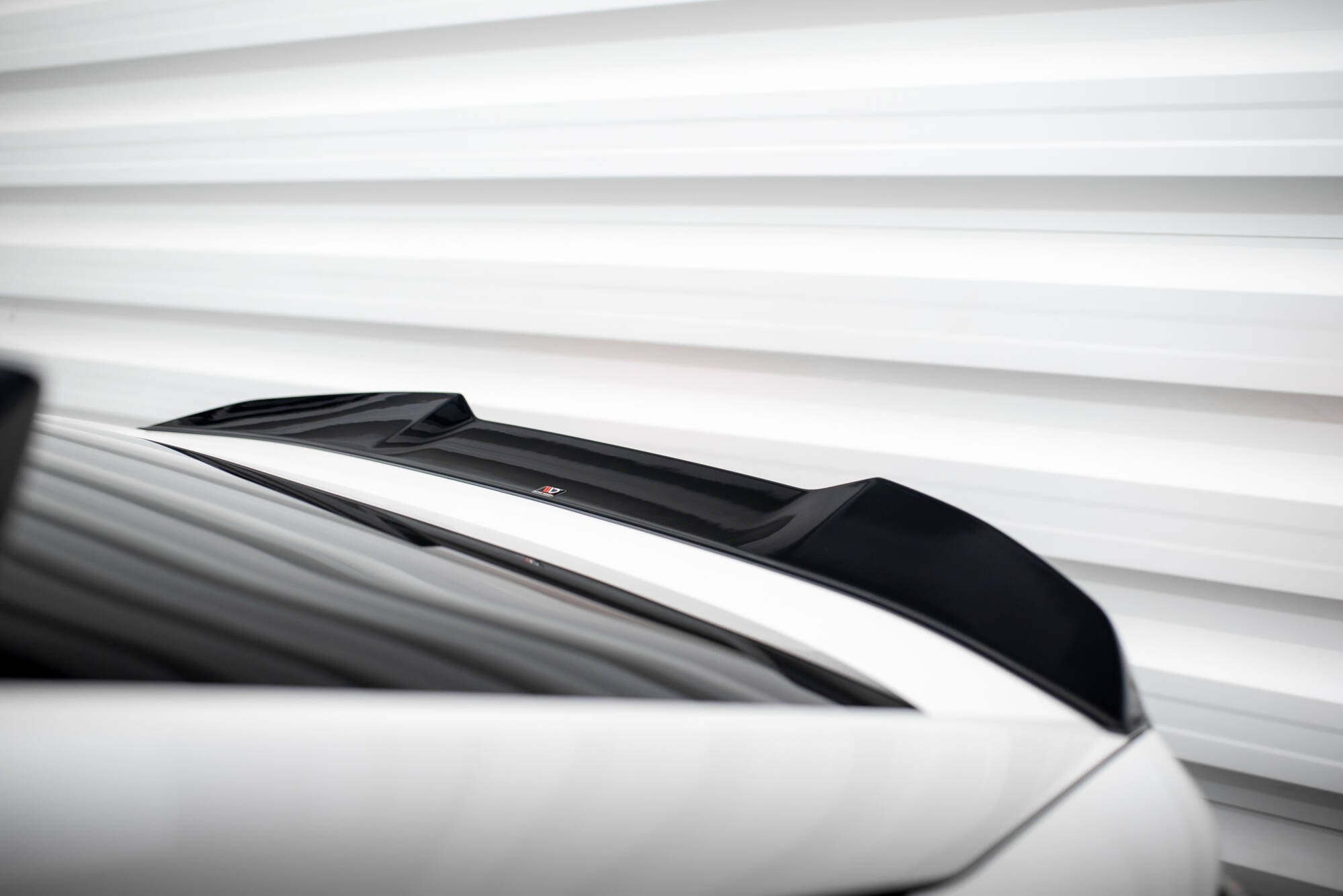 Maxton Design Niedriger Spoiler CAP 3D passend für Peugeot 408 Mk1 schwarz Hochglanz