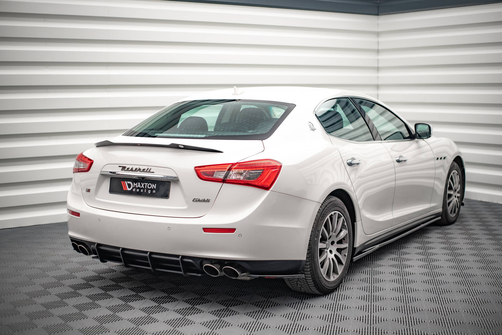 Maxton Design Street Pro Heckschürze passend für Maserati Ghibli Mk3