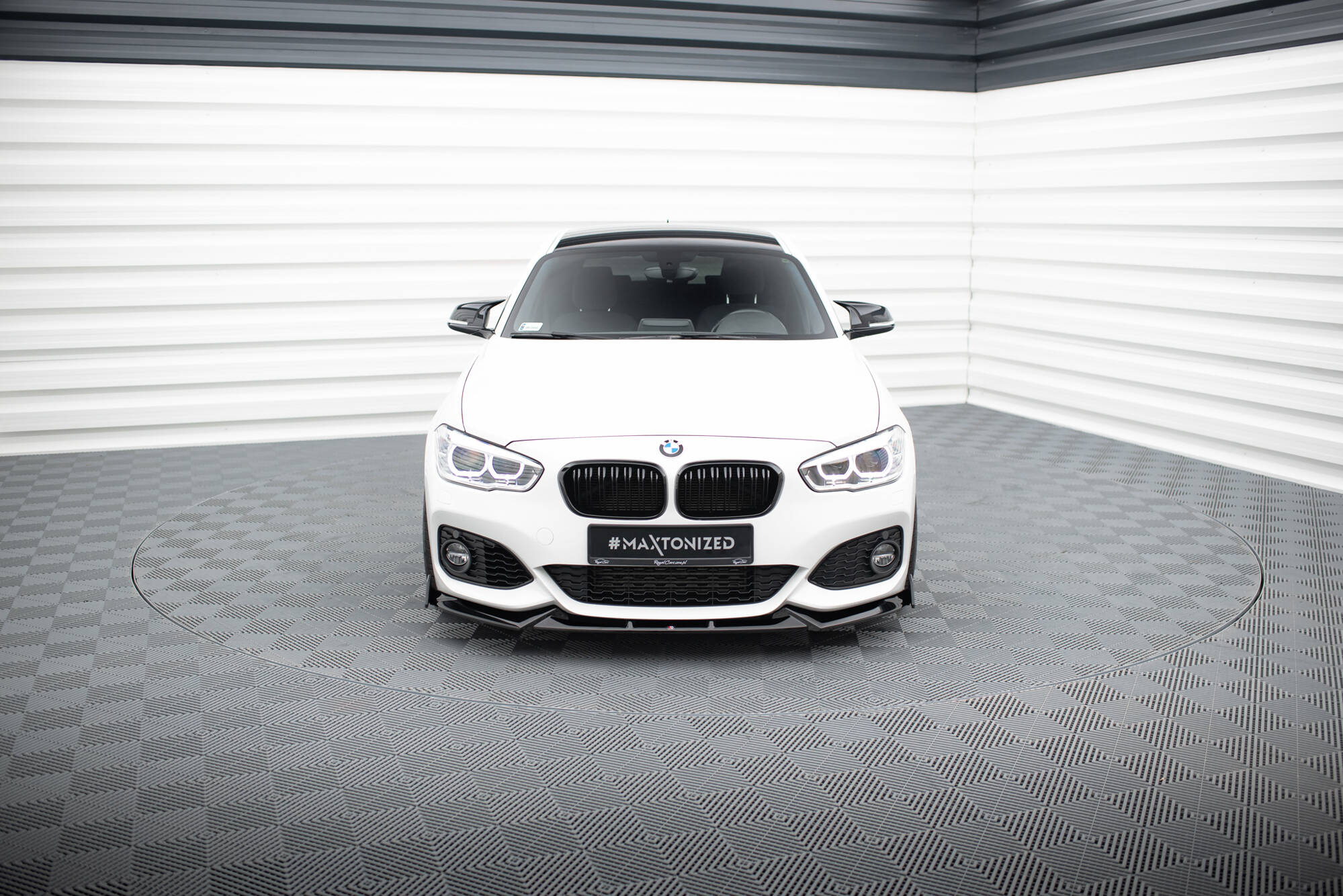 Maxton Design Street+ Spoilerlippe Front Ansatz V.5 + Flaps passend für BMW 1er M-Paket / M140i F20 Facelift