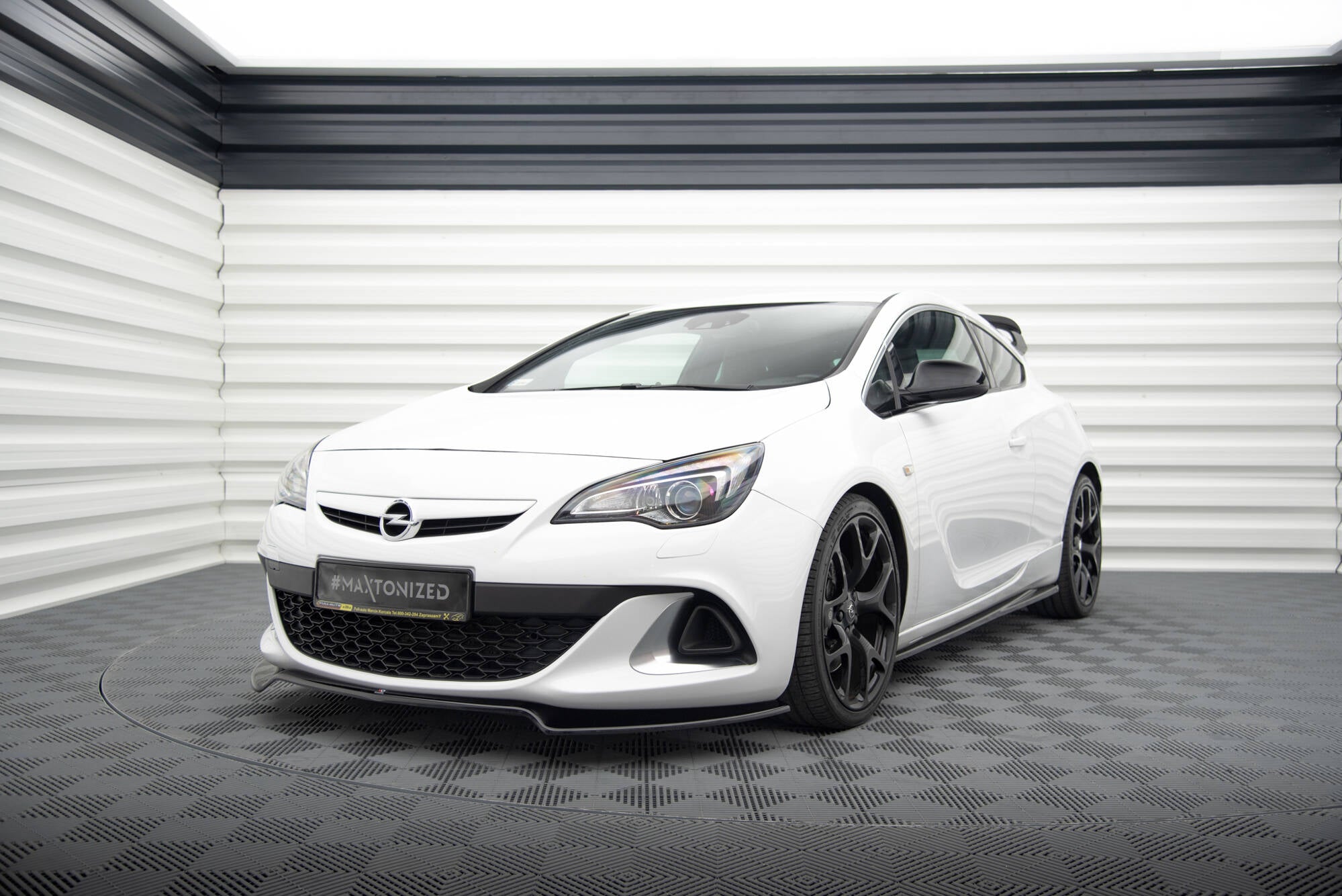 Maxton Design Street+ Spoilerlippe Front Ansatz passend für Opel Astra J OPC/VXR schwarz Hochglanz