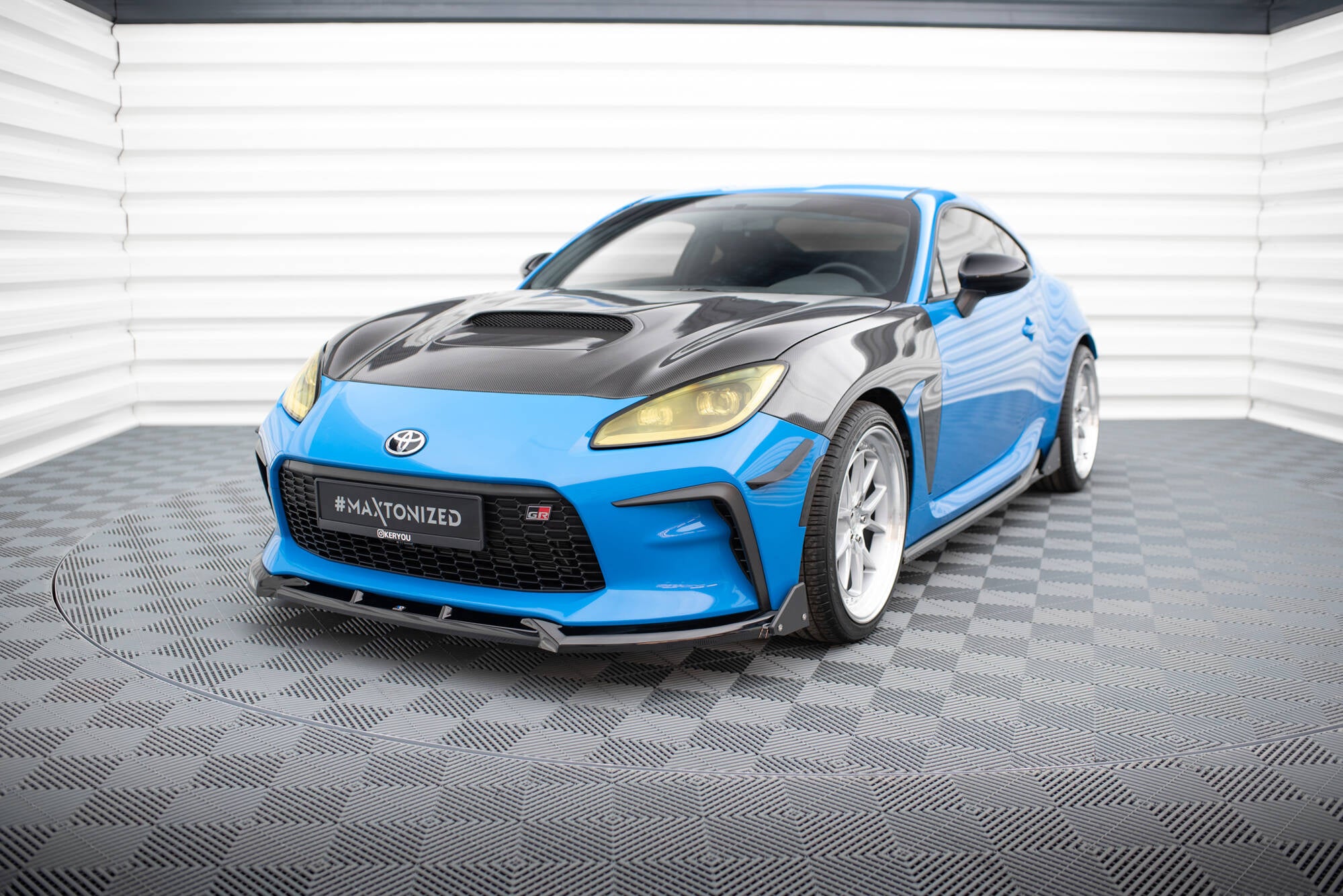 Maxton Design Stoßstangen Flaps Wings vorne Canards passend für Toyota GR86 Mk1