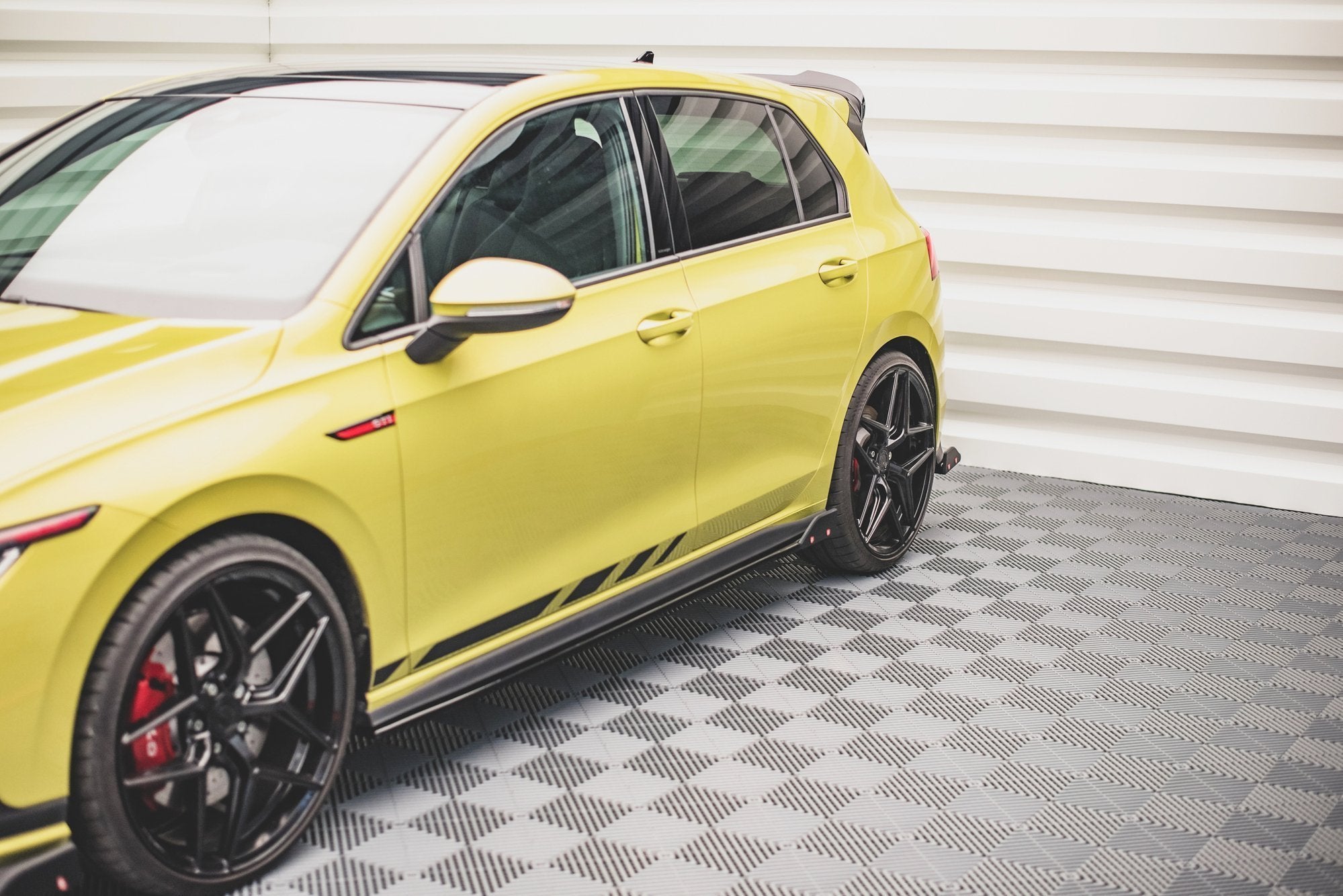 Maxton Design Seitenschweller Ansatz für V.2 für + Flaps Volkswagen Golf 8 GTI / GTI Clubsport