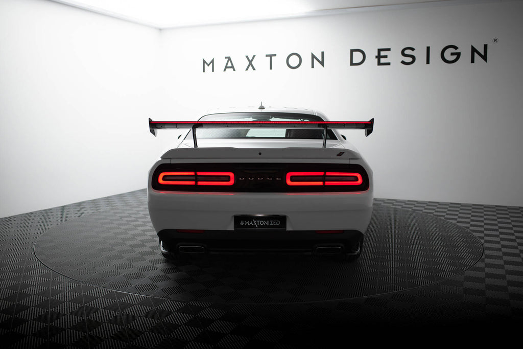 Maxton Design Carbon Spoiler + LED Dodge Challenger Mk3 für Dodge Challenger MK3 Facelift